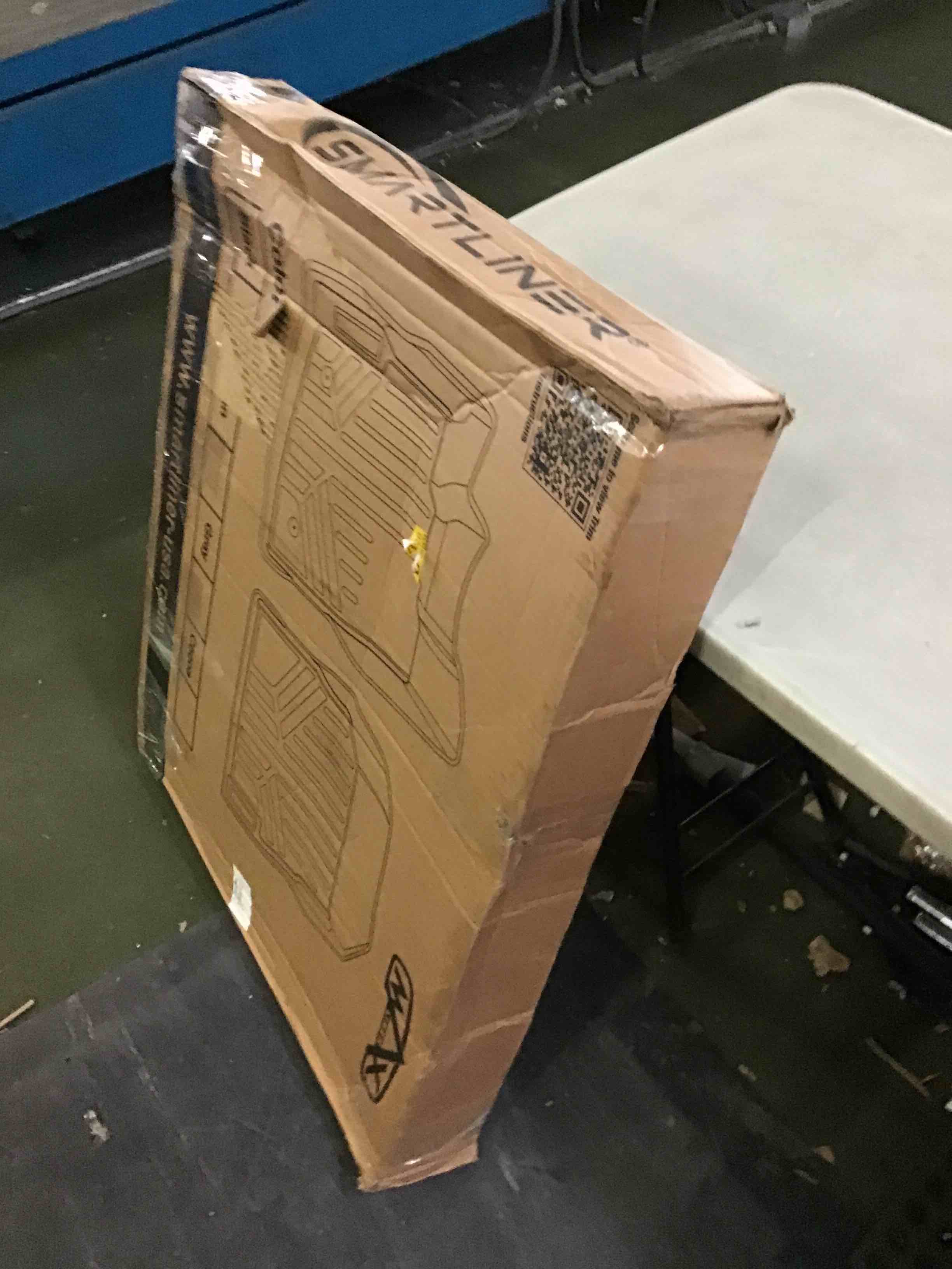 https://s3.amazonaws.com/lotting-images-prod/bidfta/YEL5516995_1699564181653.jpeg