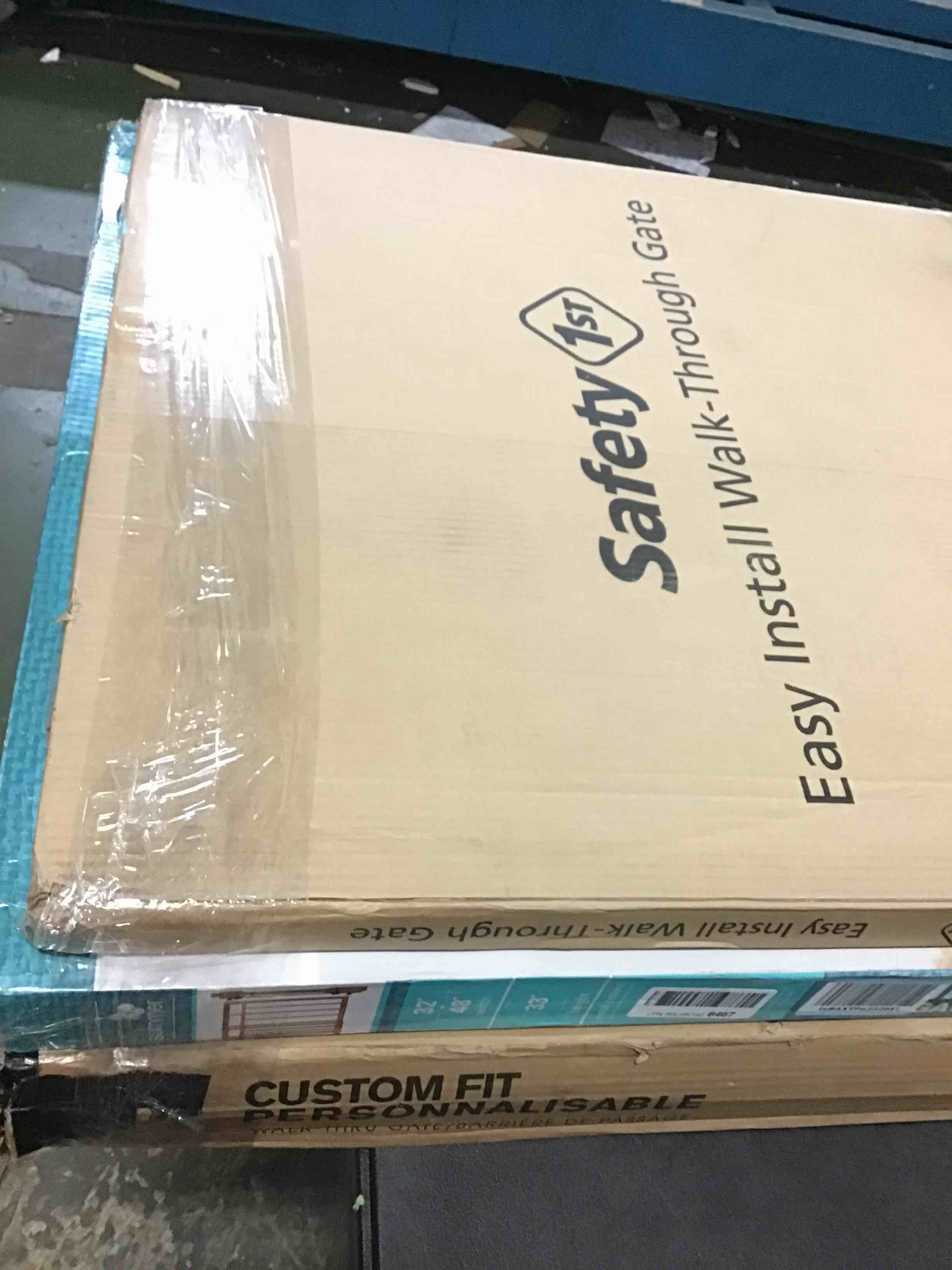 https://s3.amazonaws.com/lotting-images-prod/bidfta/YEL5517404_1699996407837.jpeg