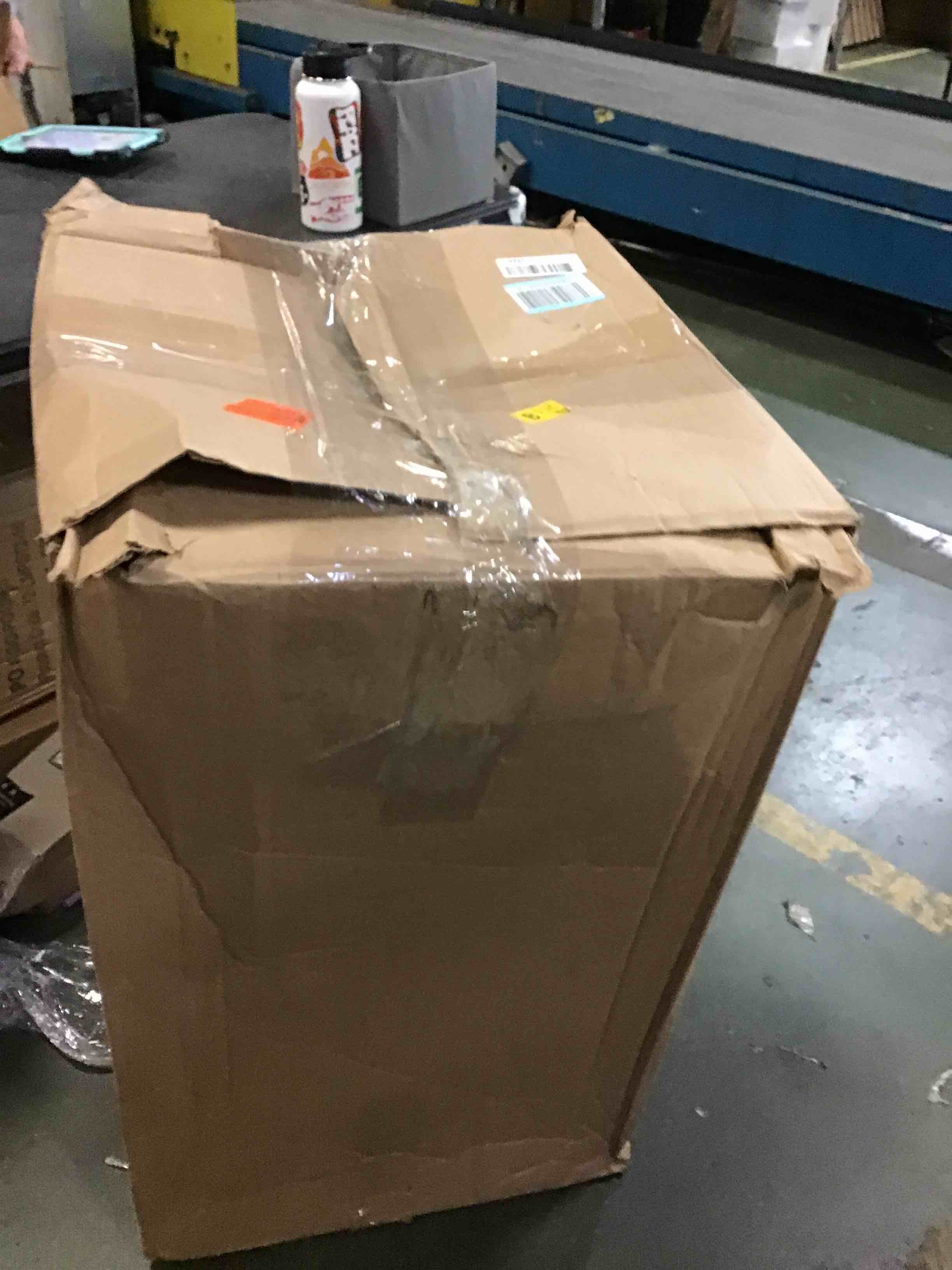 https://s3.amazonaws.com/lotting-images-prod/bidfta/YEL5517417_1700054435252.jpeg