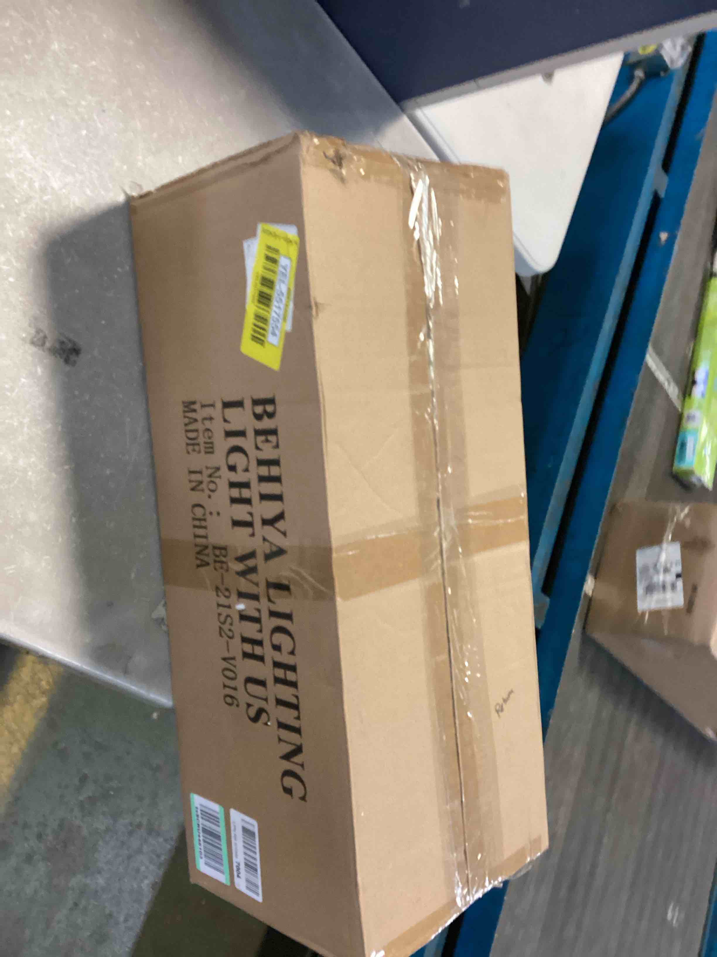 https://s3.amazonaws.com/lotting-images-prod/bidfta/YEL5517554_1698935260763.jpeg
