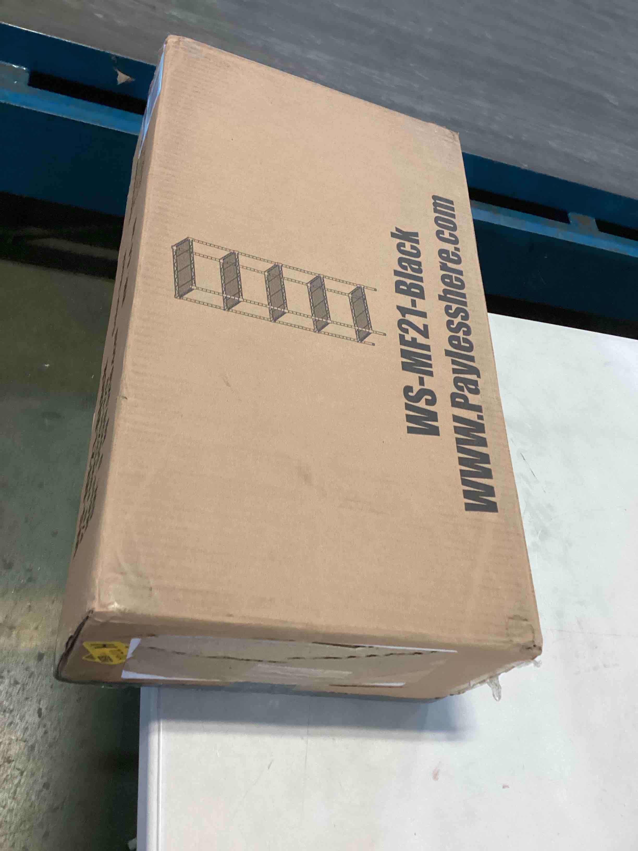 https://s3.amazonaws.com/lotting-images-prod/bidfta/YEL5517893_1699039971127.jpeg