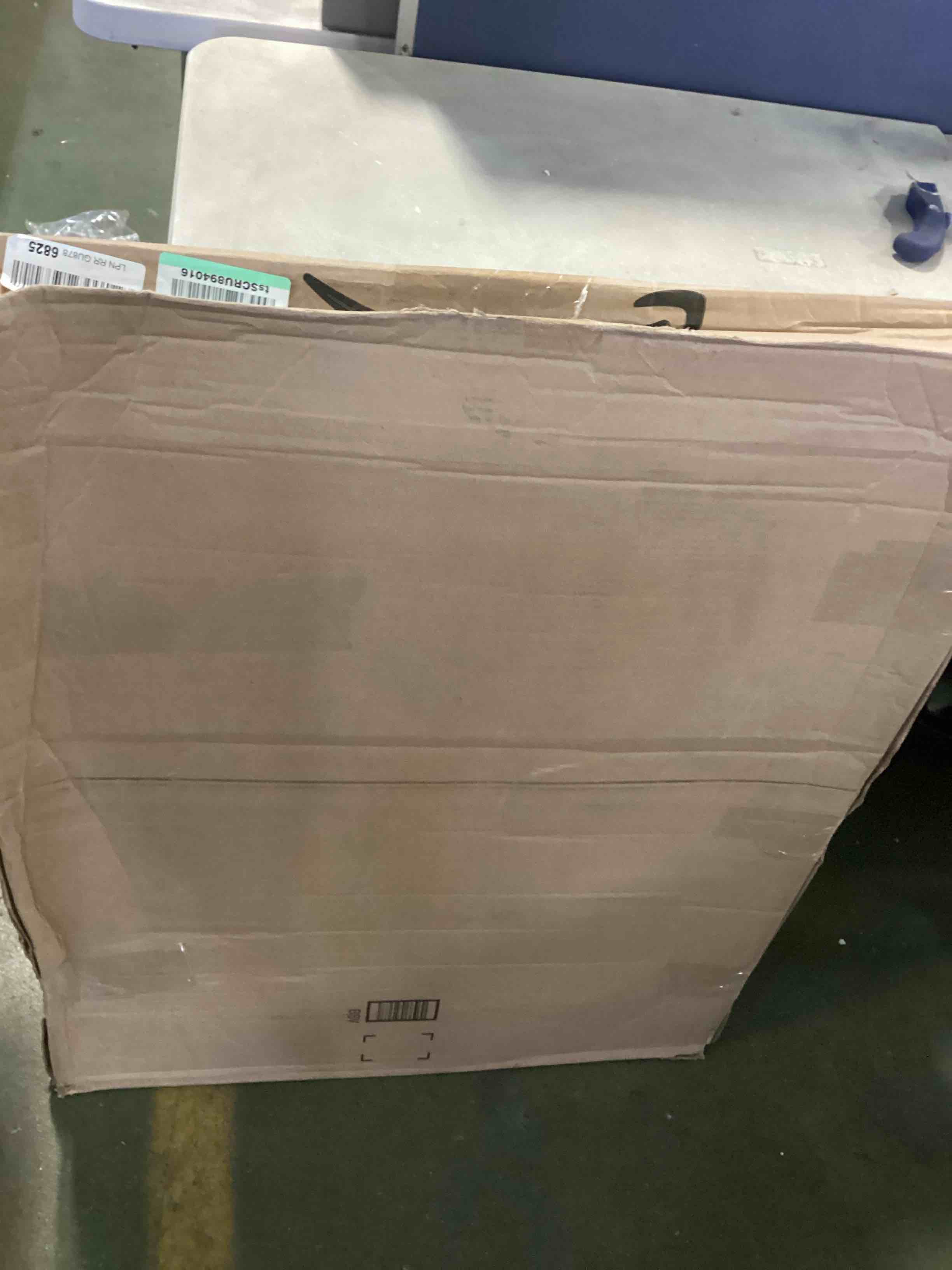 https://s3.amazonaws.com/lotting-images-prod/bidfta/YEL5518053_1699296912829.jpeg