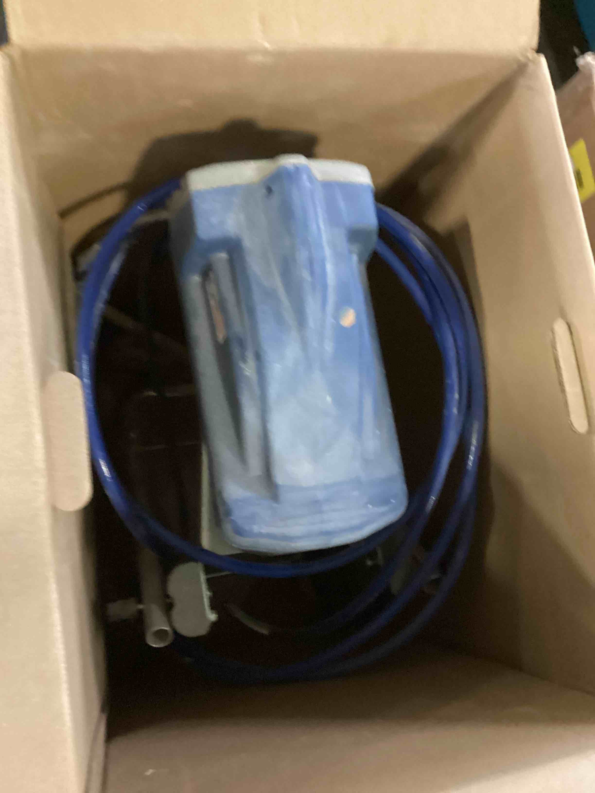 https://s3.amazonaws.com/lotting-images-prod/bidfta/YEL5518216_1699373222194.jpeg