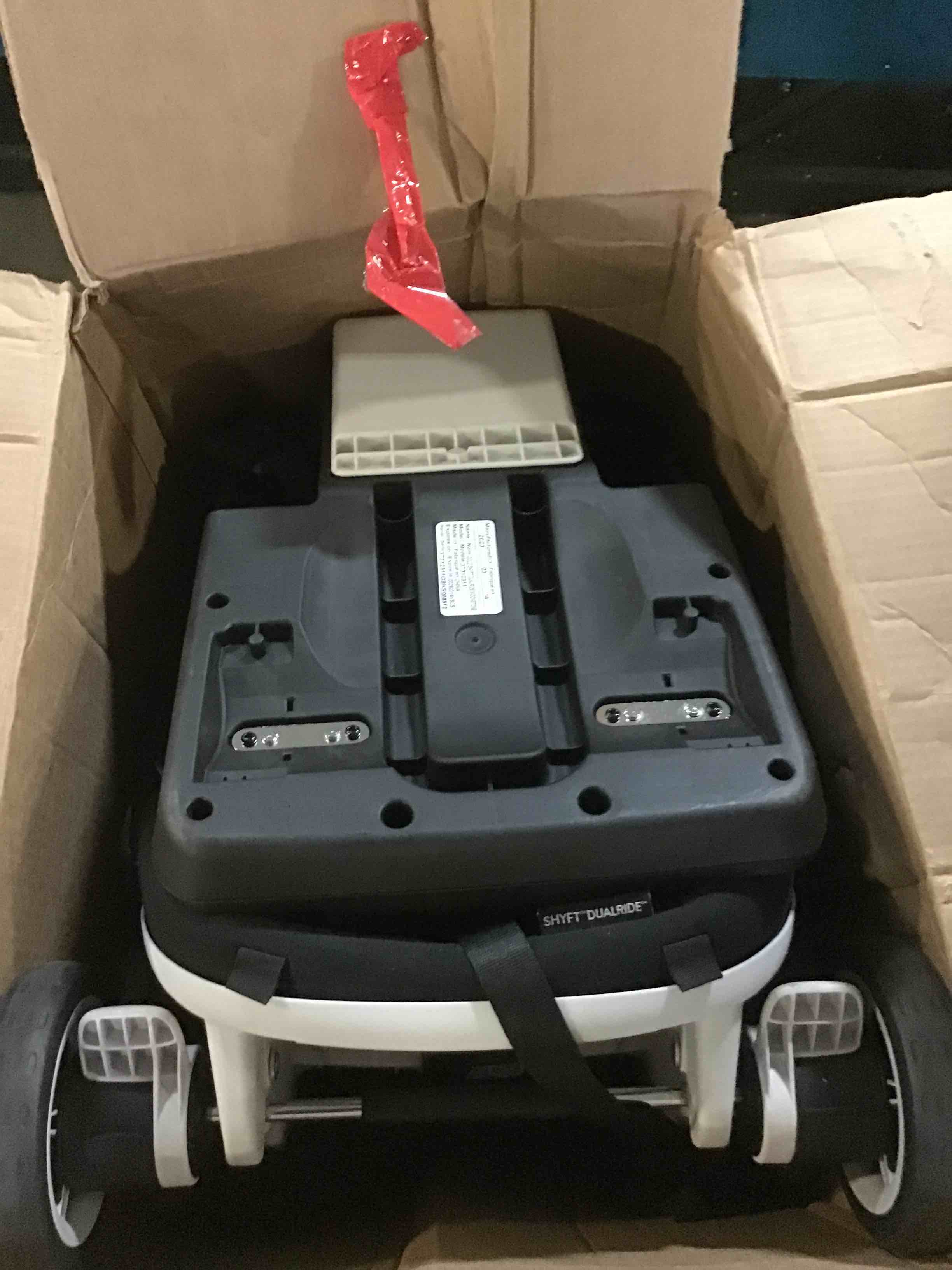 https://s3.amazonaws.com/lotting-images-prod/bidfta/YEL5519351_1699302308659.jpeg