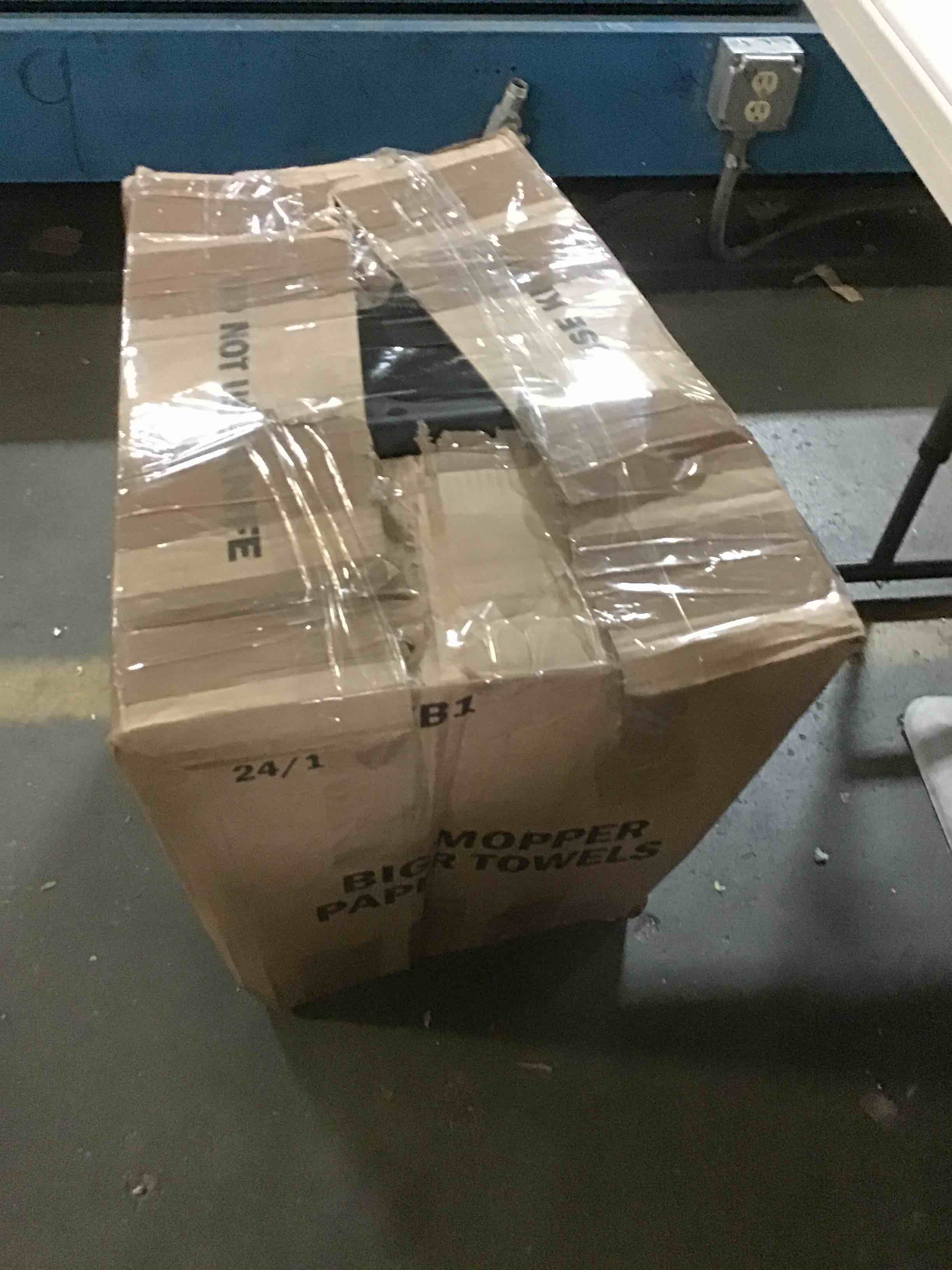 https://s3.amazonaws.com/lotting-images-prod/bidfta/YEL5519351_1699302337686.jpeg