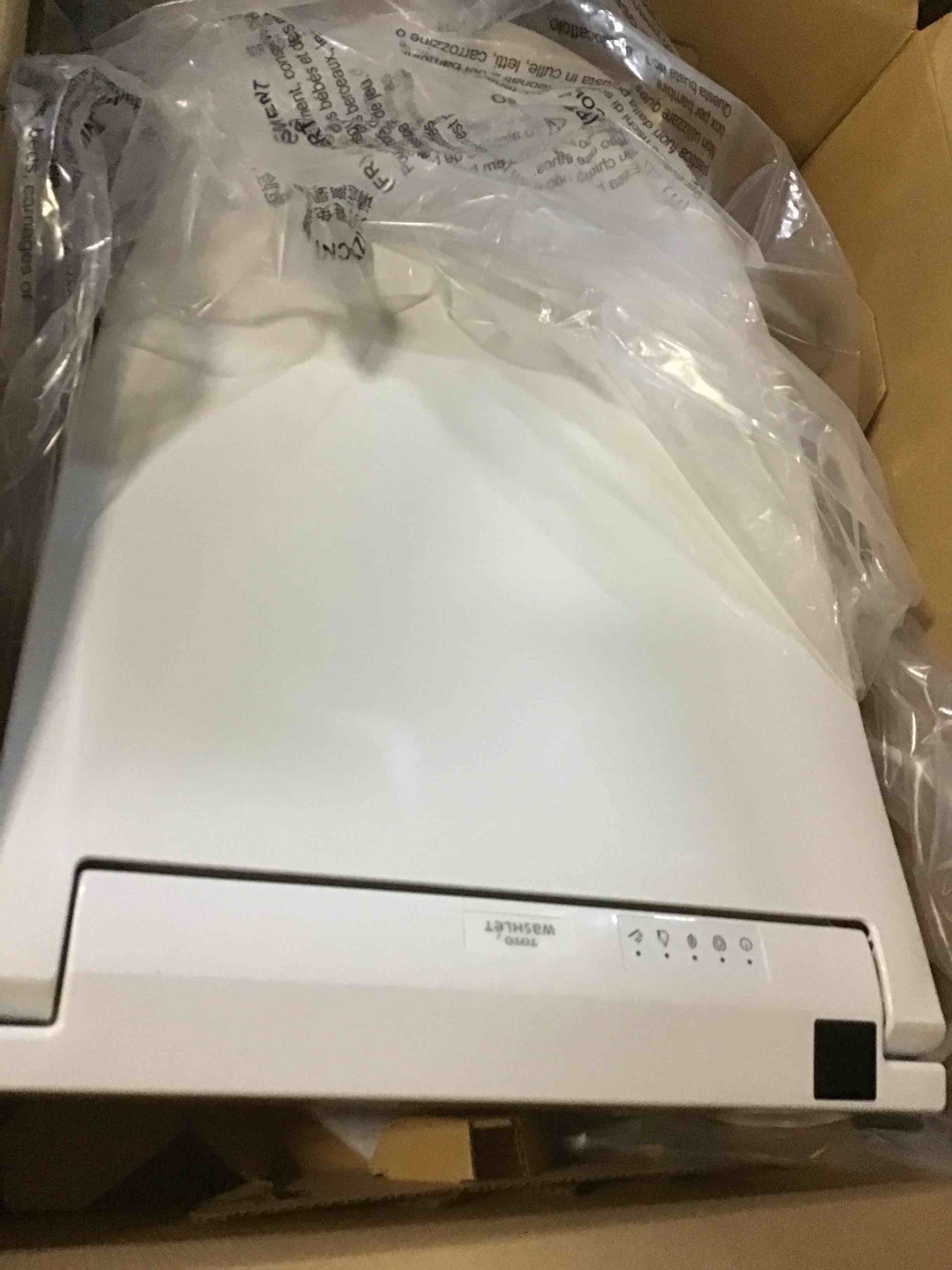https://s3.amazonaws.com/lotting-images-prod/bidfta/YEL5519560_1699449986713.jpeg