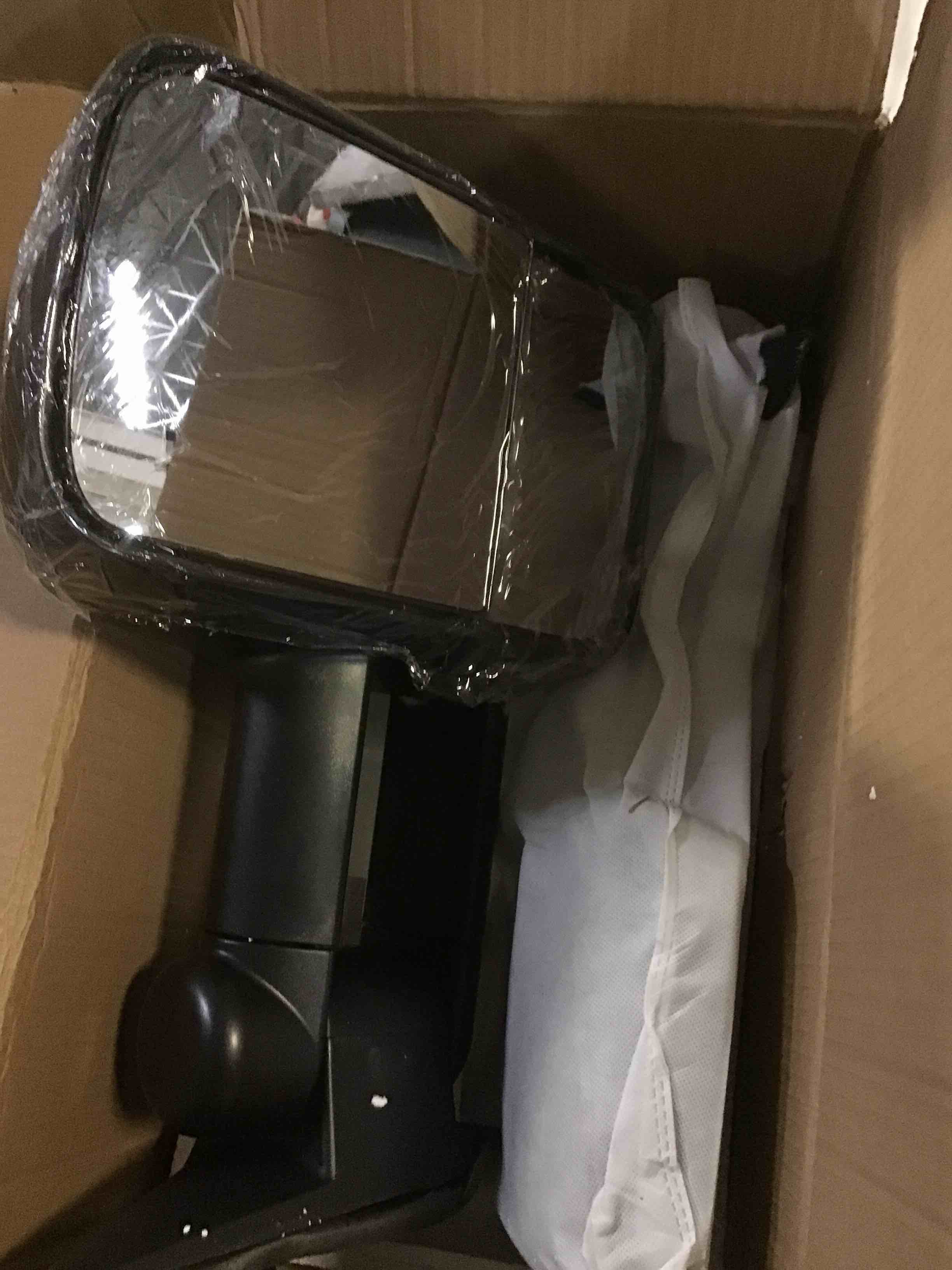 https://s3.amazonaws.com/lotting-images-prod/bidfta/YEL5519810_1699546504043.jpeg