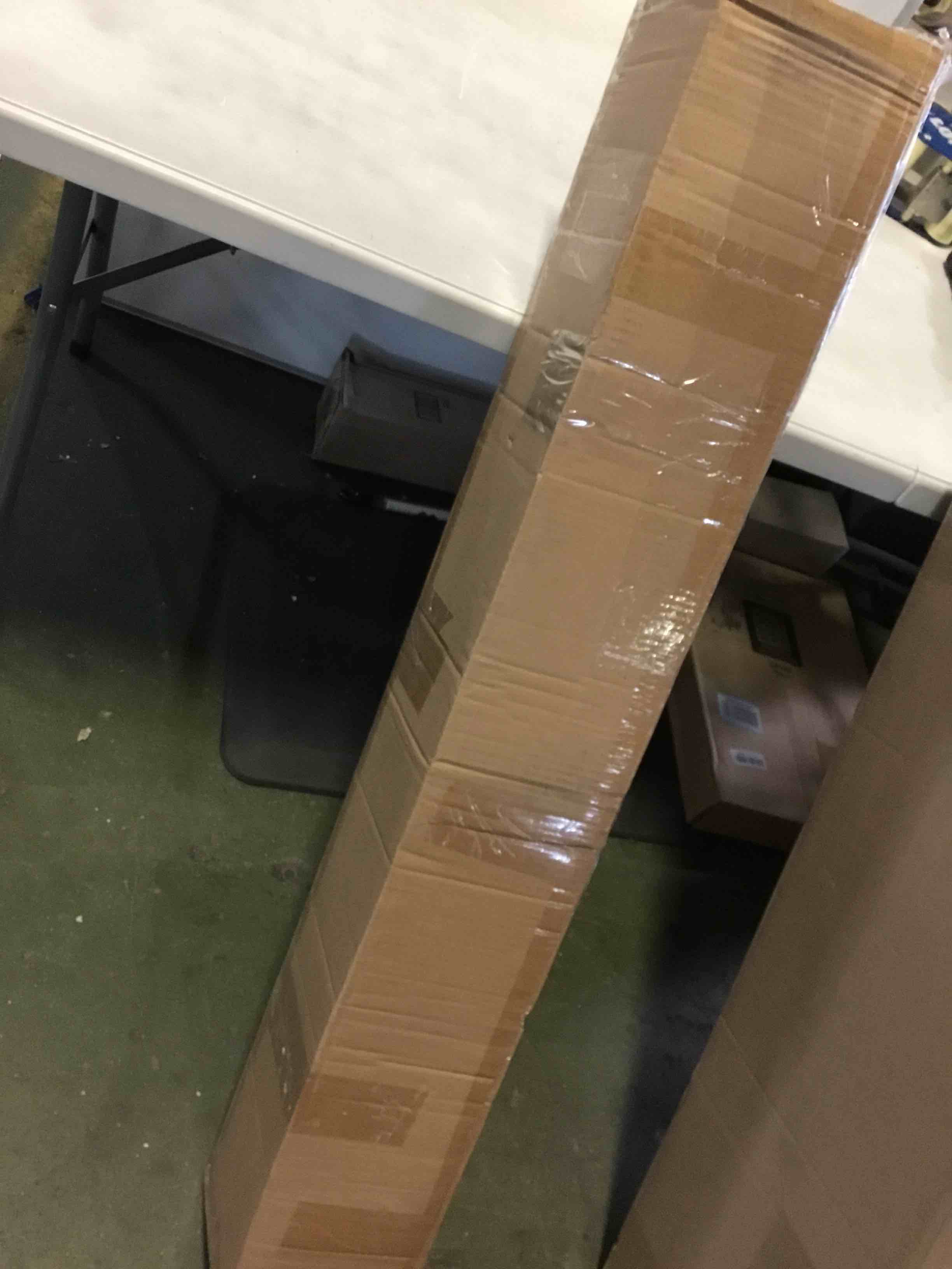 https://s3.amazonaws.com/lotting-images-prod/bidfta/YEL5520013_1699643153677.jpeg