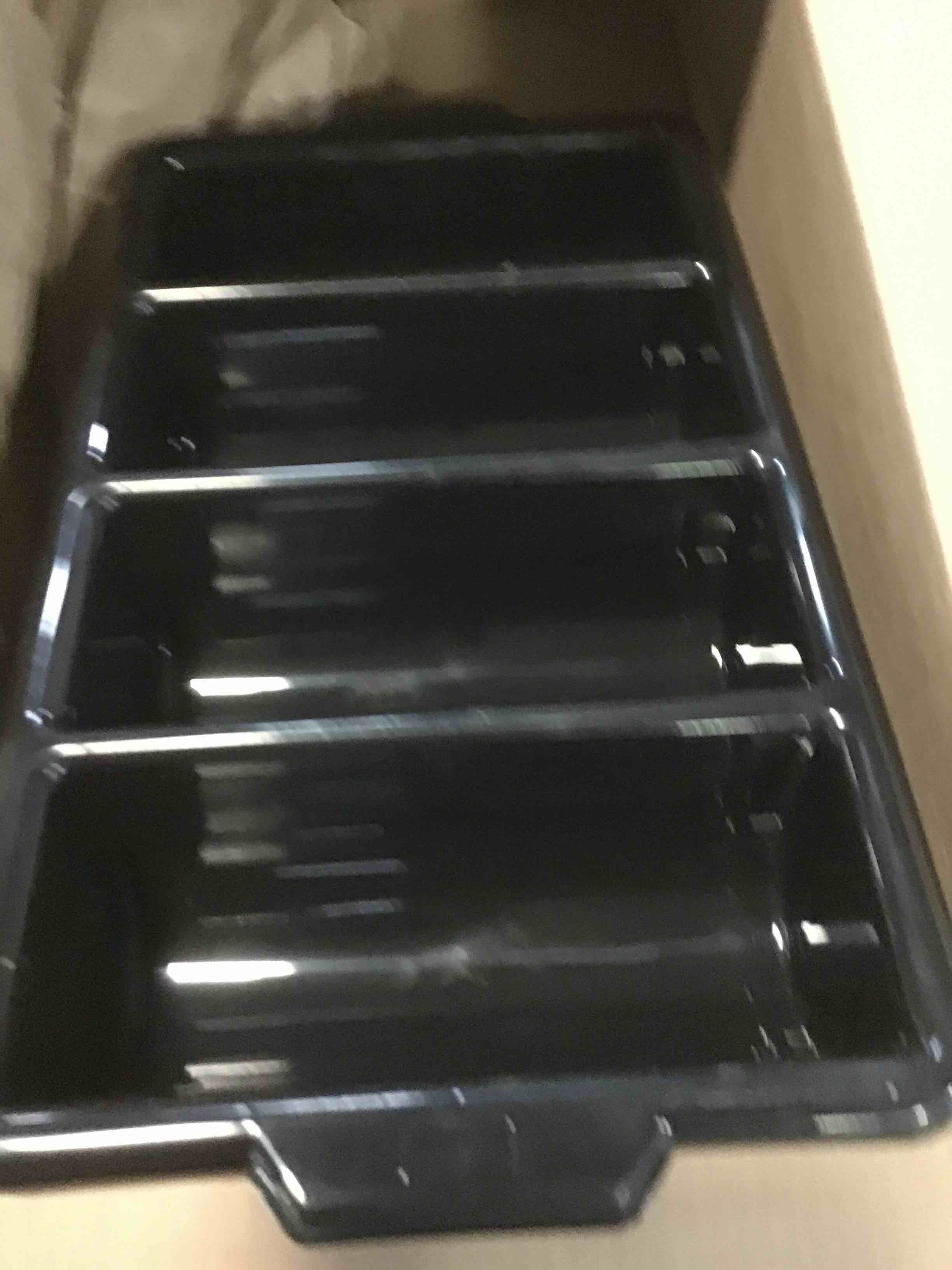 https://s3.amazonaws.com/lotting-images-prod/bidfta/YEL5520038_1699647465986.jpeg