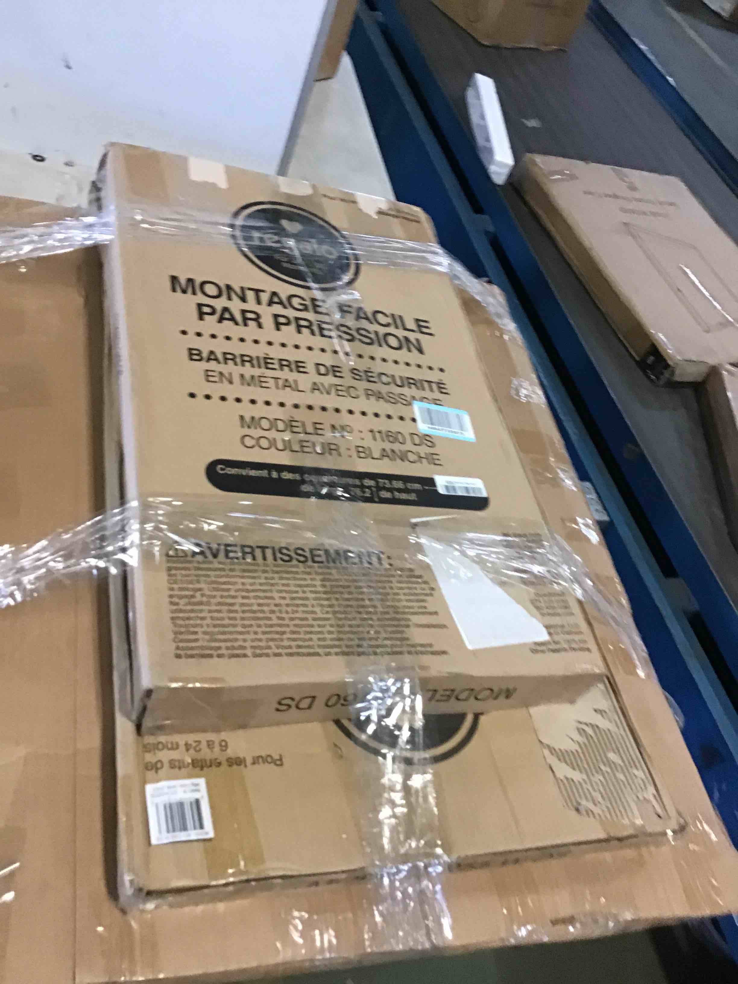 https://s3.amazonaws.com/lotting-images-prod/bidfta/YEL5520222_1699903958703.jpeg