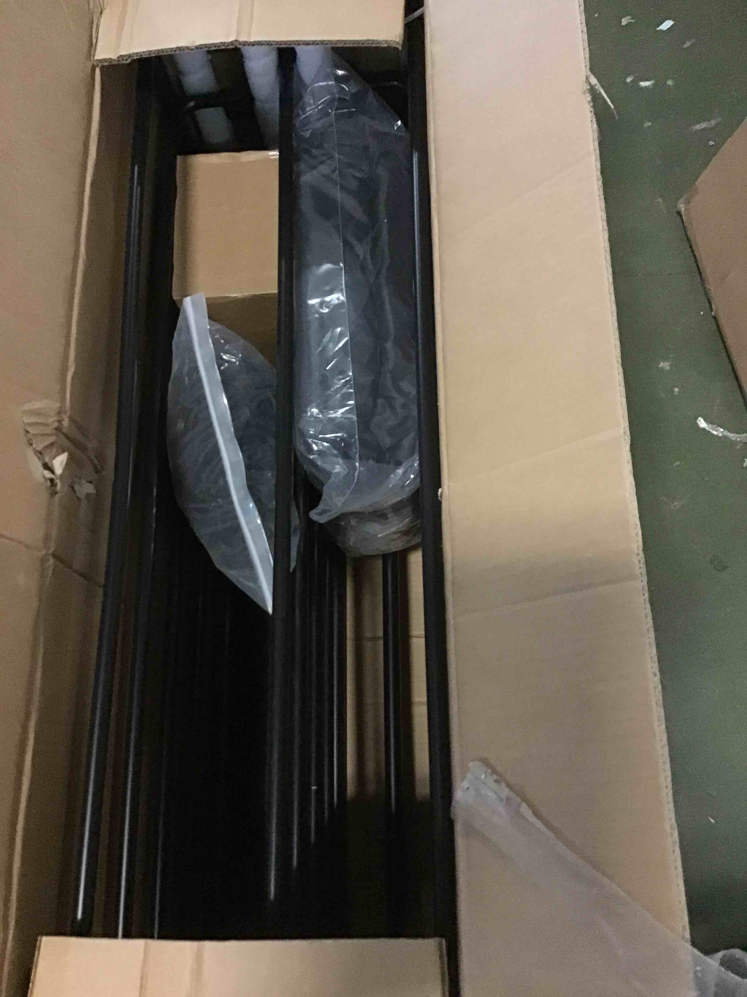 https://s3.amazonaws.com/lotting-images-prod/bidfta/YEL5520251_1699908660276.jpeg