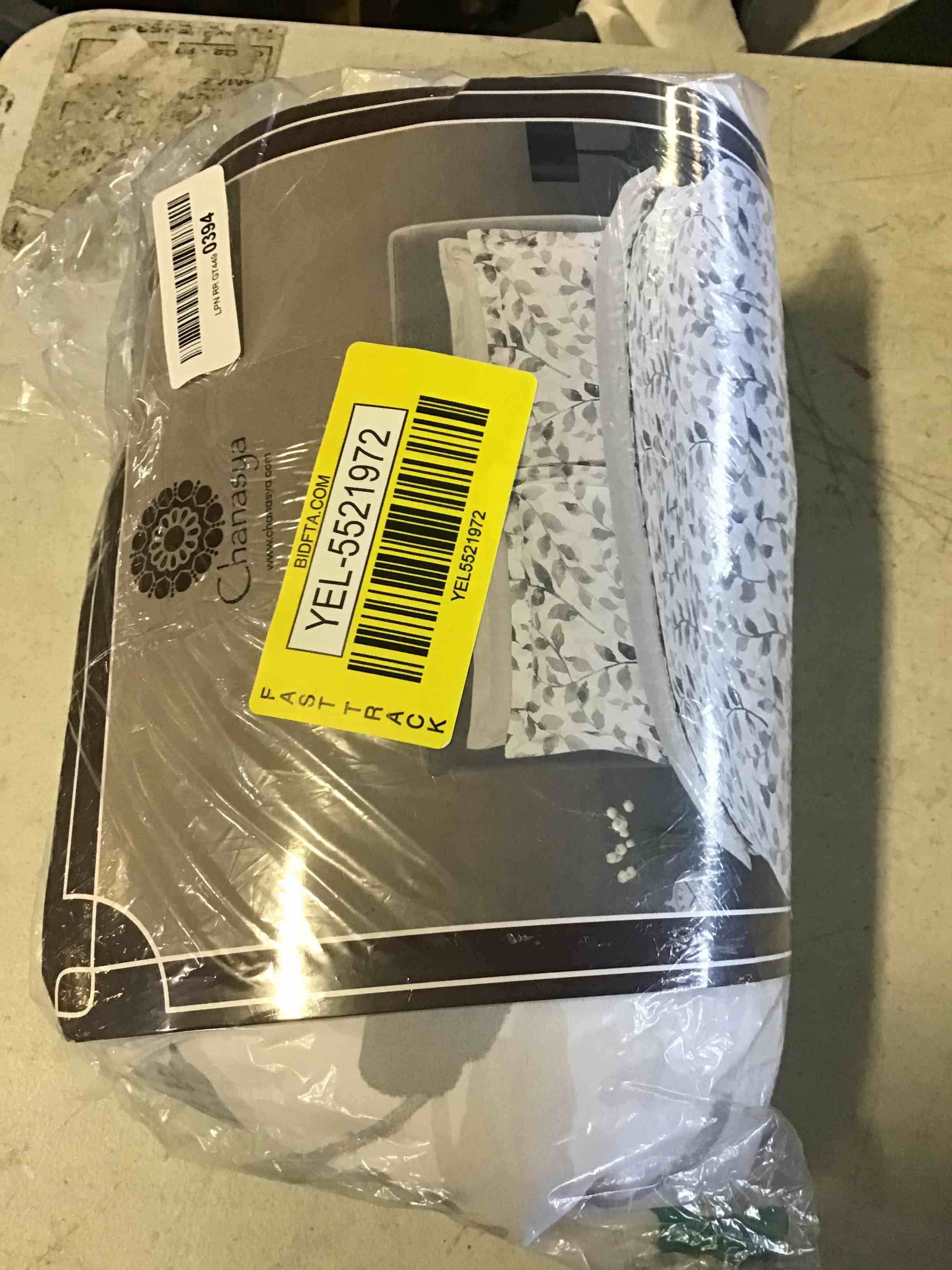 https://s3.amazonaws.com/lotting-images-prod/bidfta/YEL5521972_1698772210604.jpeg