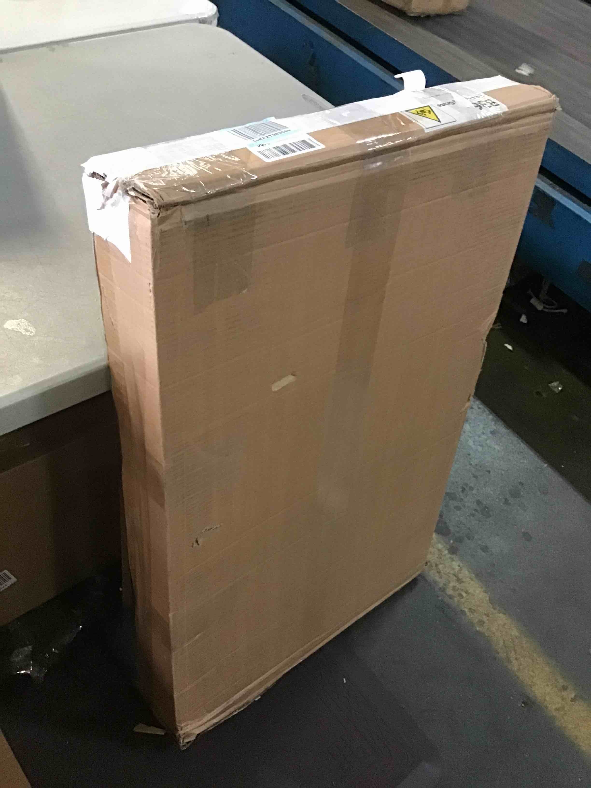 https://s3.amazonaws.com/lotting-images-prod/bidfta/YEL5523532_1698334146815.jpeg