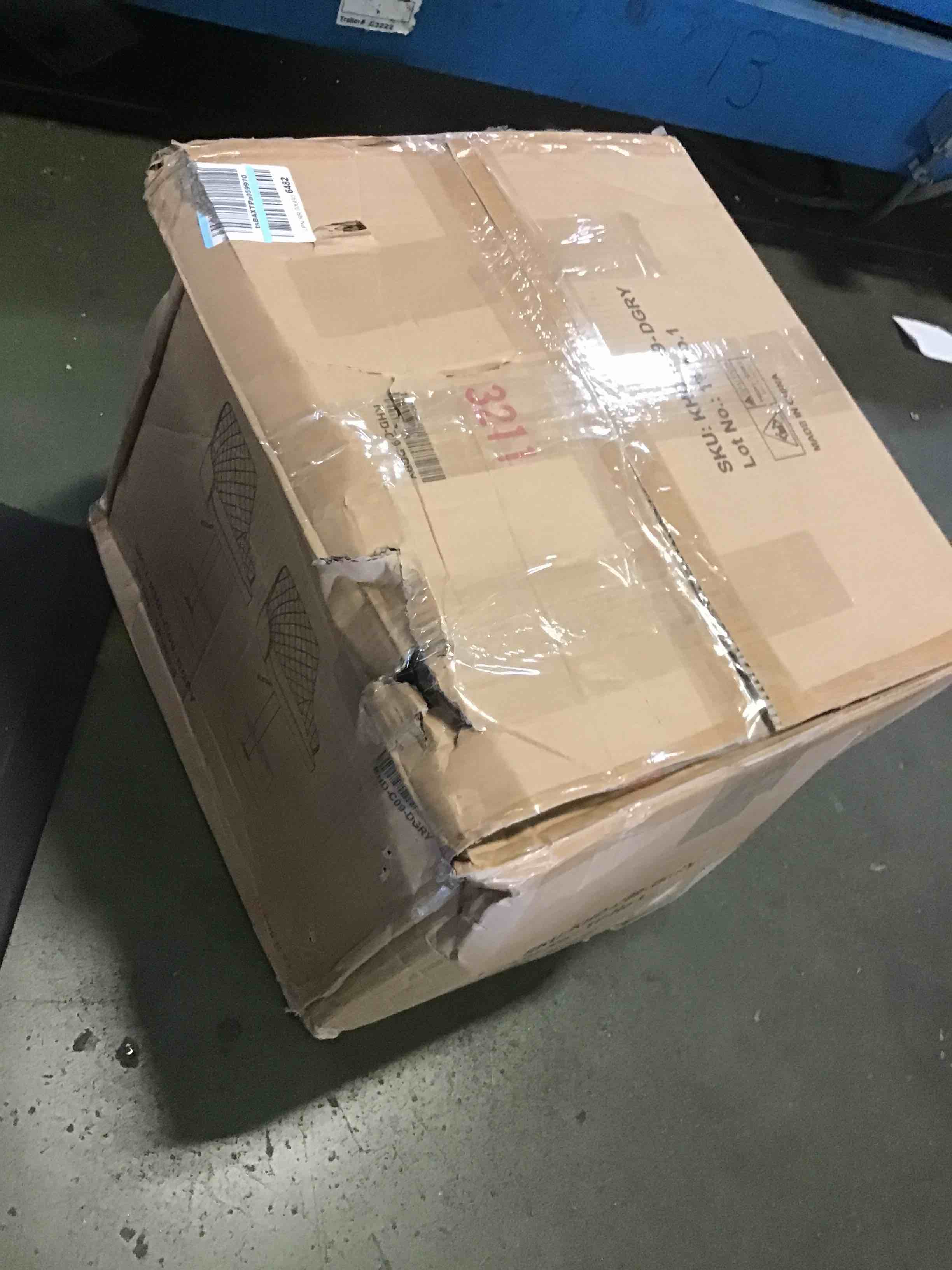 https://s3.amazonaws.com/lotting-images-prod/bidfta/YEL5524090_1698856381642.jpeg