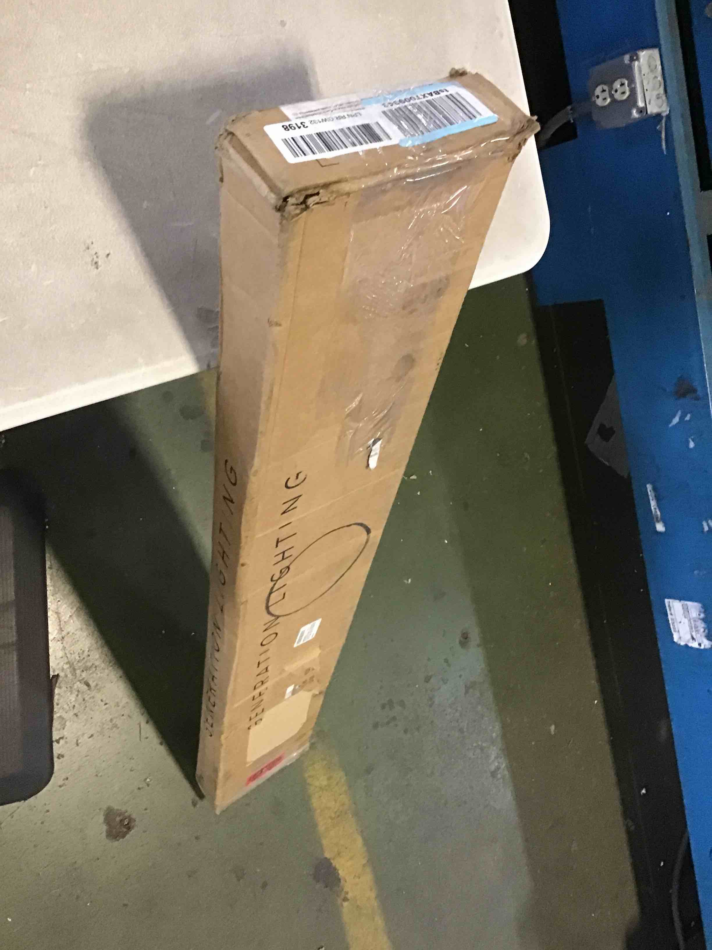 https://s3.amazonaws.com/lotting-images-prod/bidfta/YEL5524096_1698859795921.jpeg
