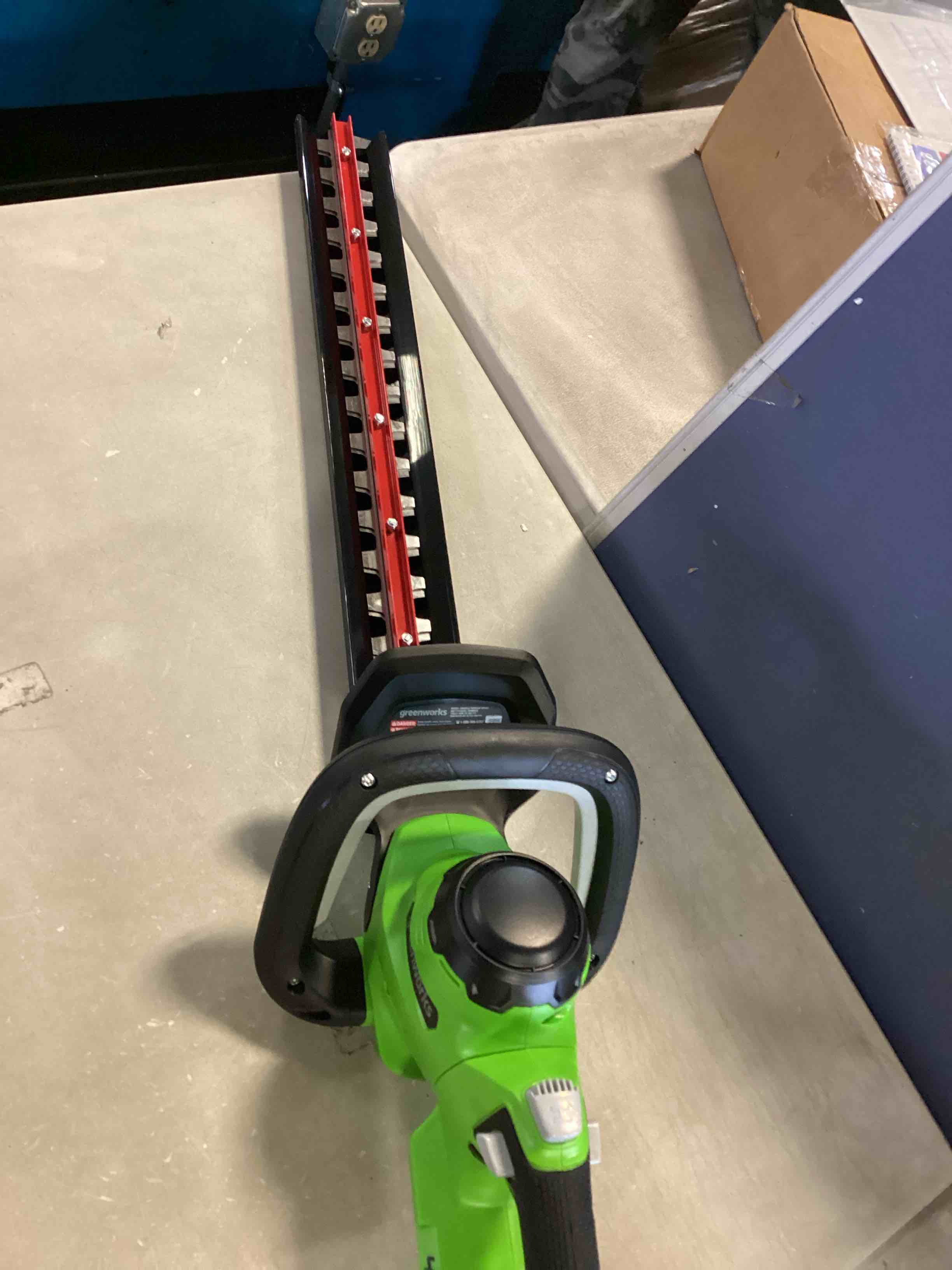 https://s3.amazonaws.com/lotting-images-prod/bidfta/YEL5524205_1698936346096.jpeg