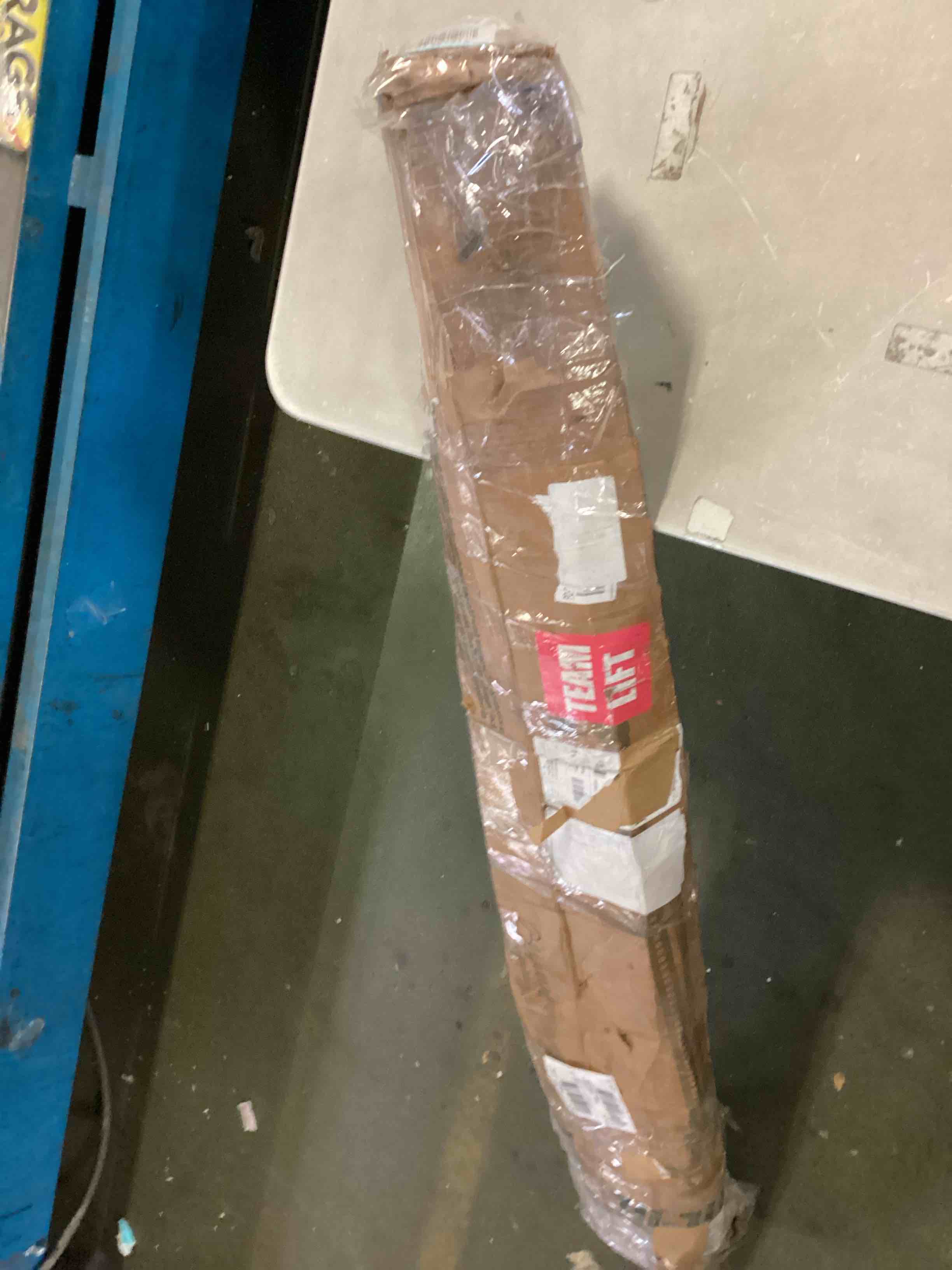 https://s3.amazonaws.com/lotting-images-prod/bidfta/YEL5524206_1698936546653.jpeg