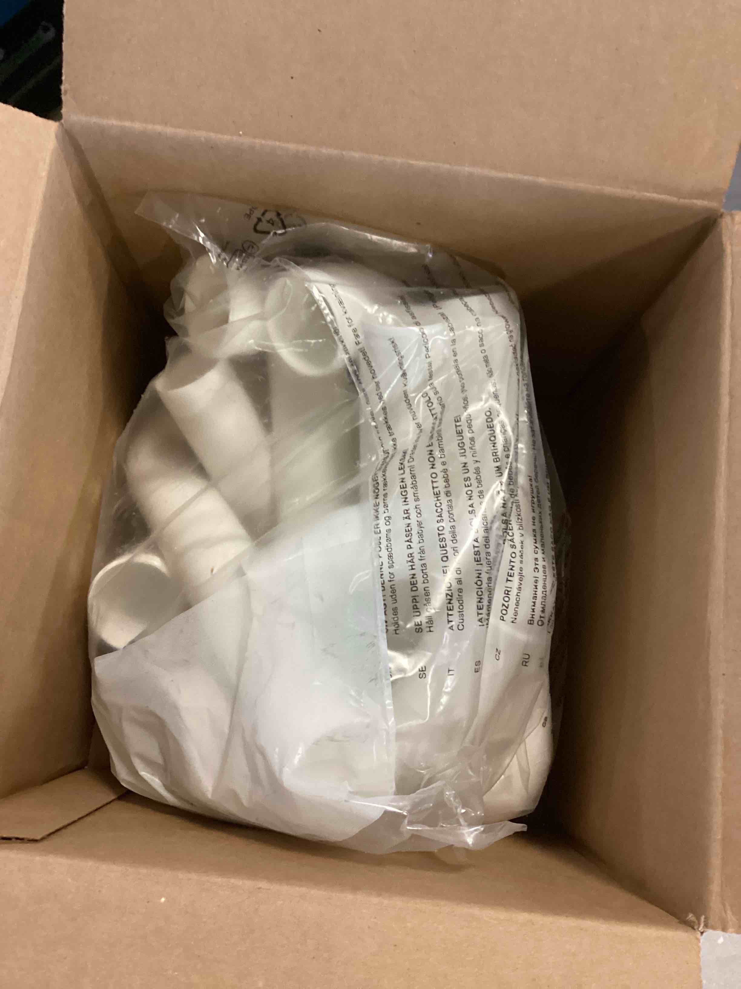 https://s3.amazonaws.com/lotting-images-prod/bidfta/YEL5524314_1698954735200.jpeg