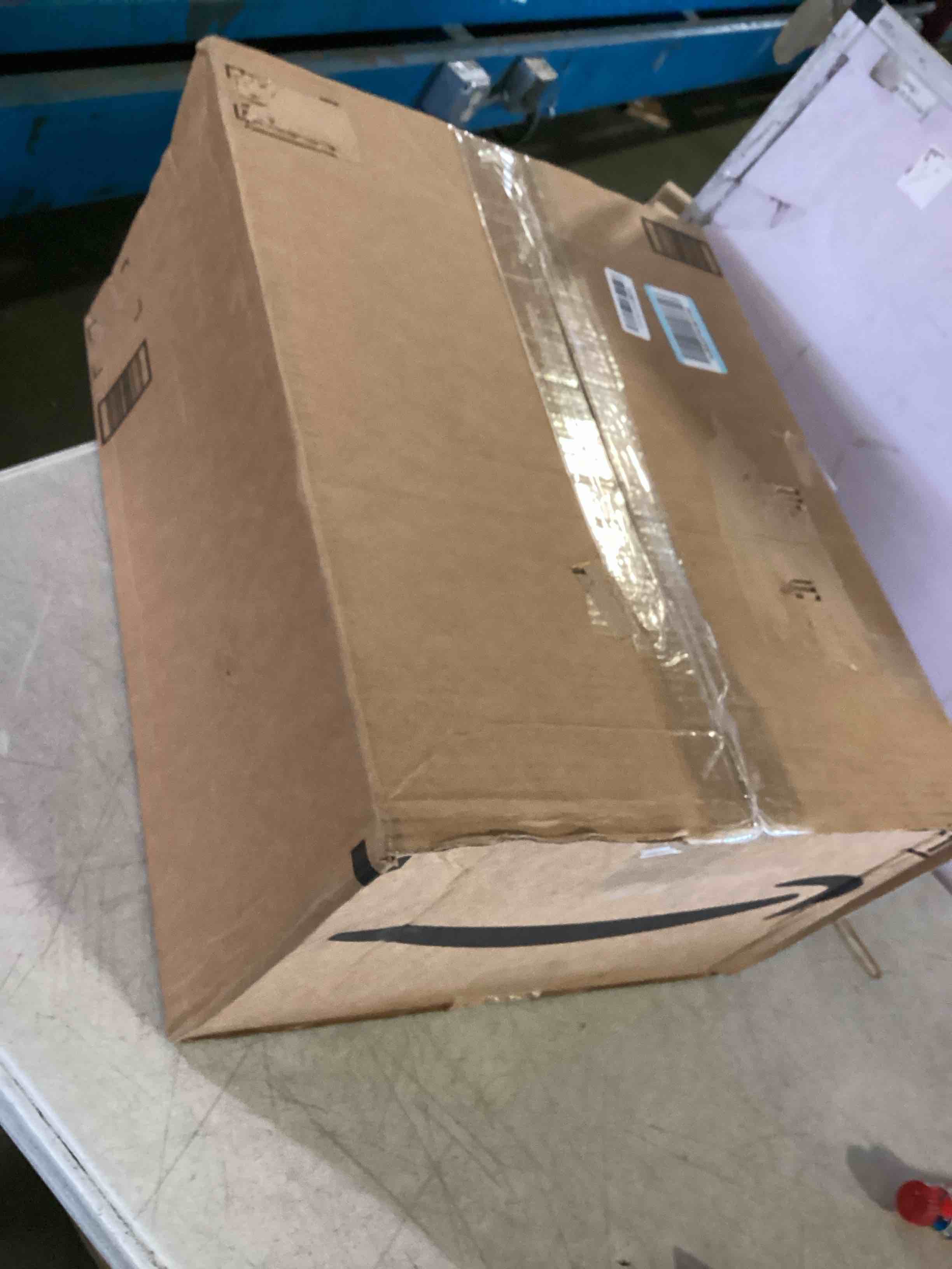 https://s3.amazonaws.com/lotting-images-prod/bidfta/YEL5524906_1699636772424.jpeg