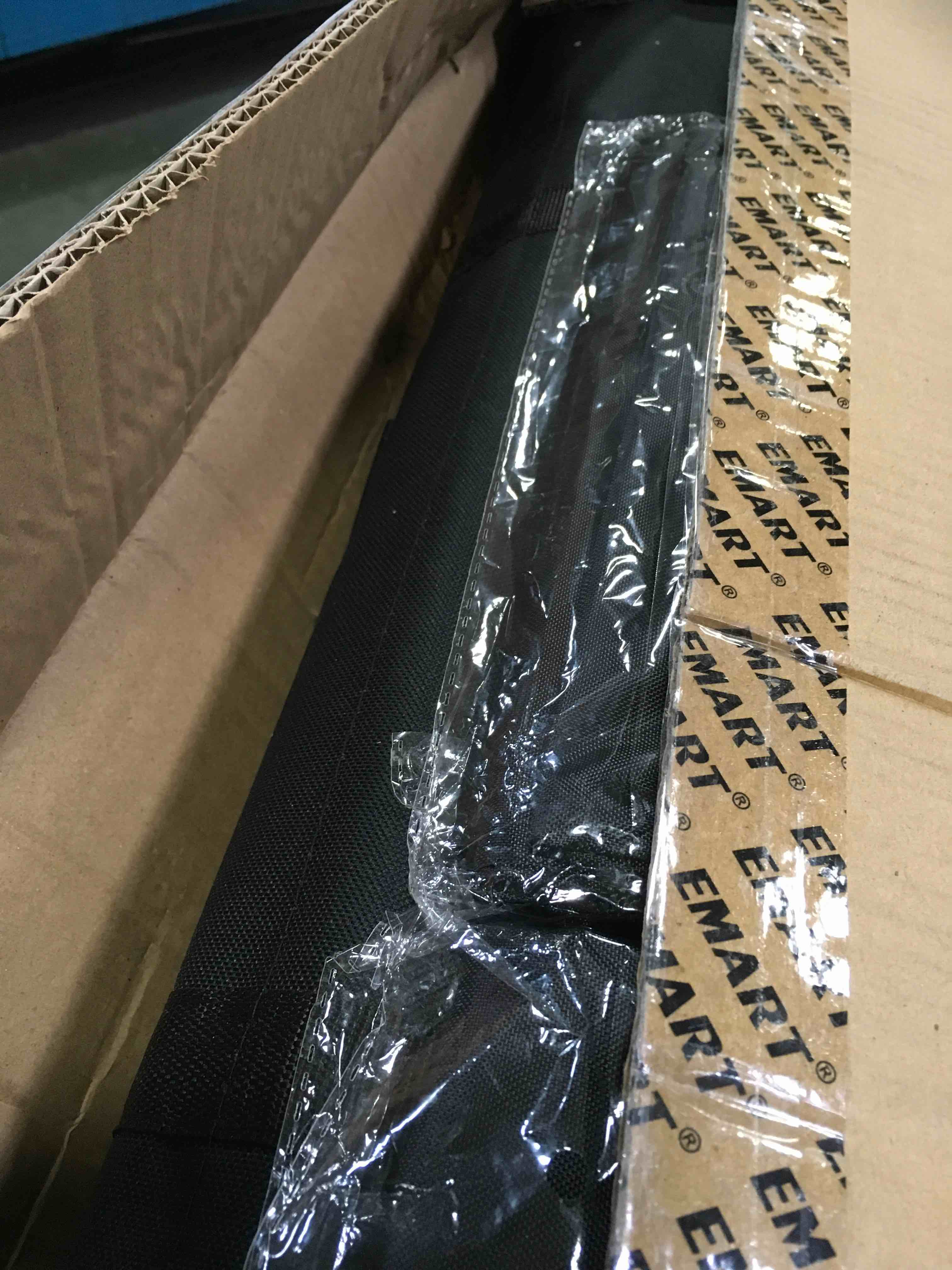 https://s3.amazonaws.com/lotting-images-prod/bidfta/YEL5525003_1698850132820.jpeg