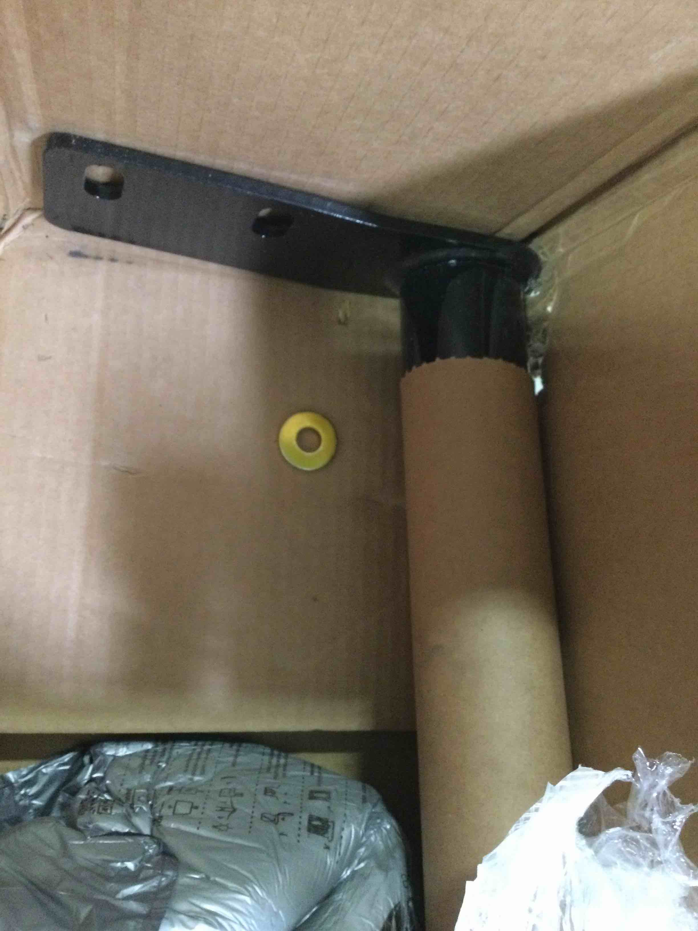 https://s3.amazonaws.com/lotting-images-prod/bidfta/YEL5525241_1699024632467.jpeg