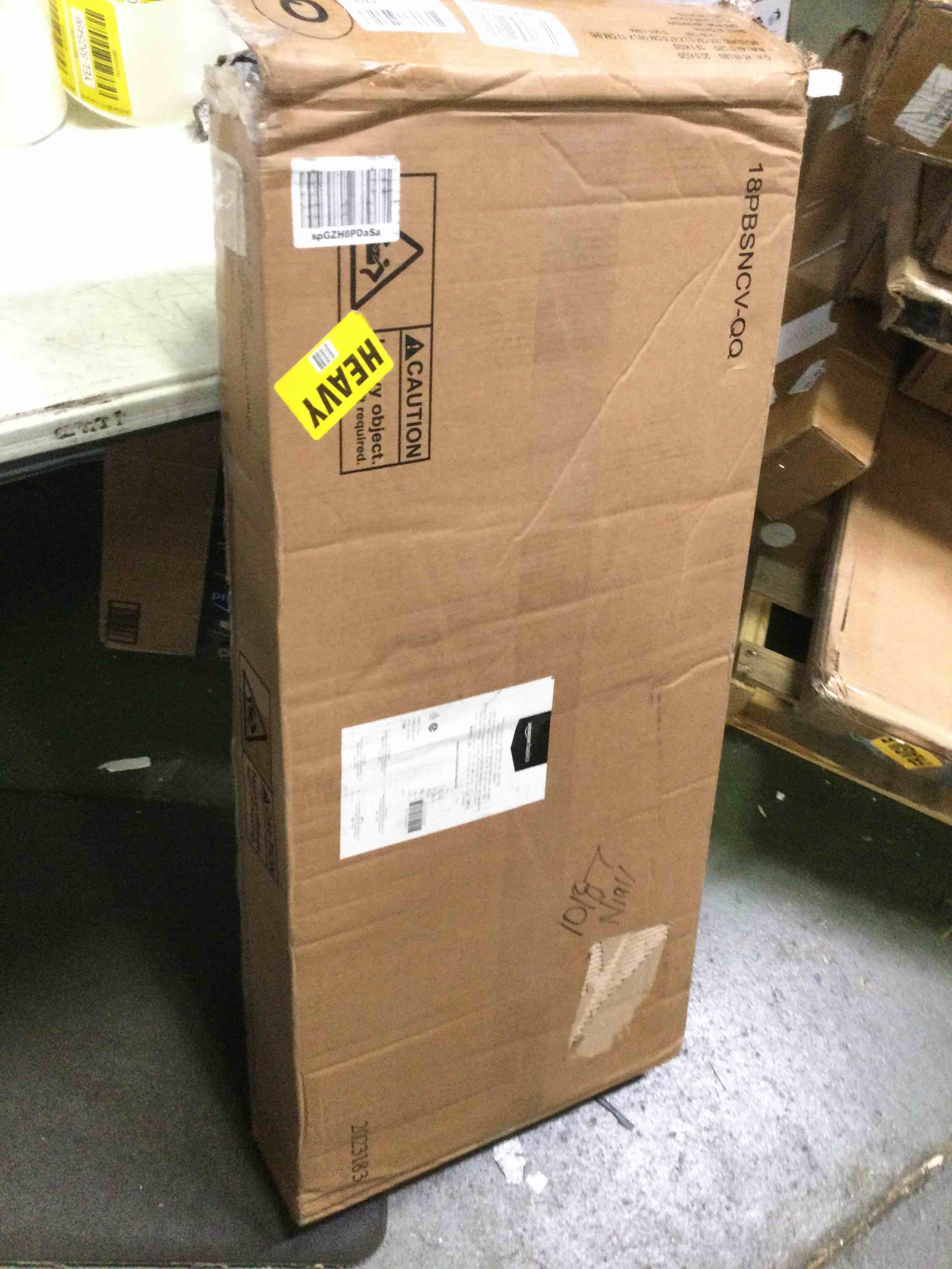 https://s3.amazonaws.com/lotting-images-prod/bidfta/YEL5525495_1699374914461.jpeg