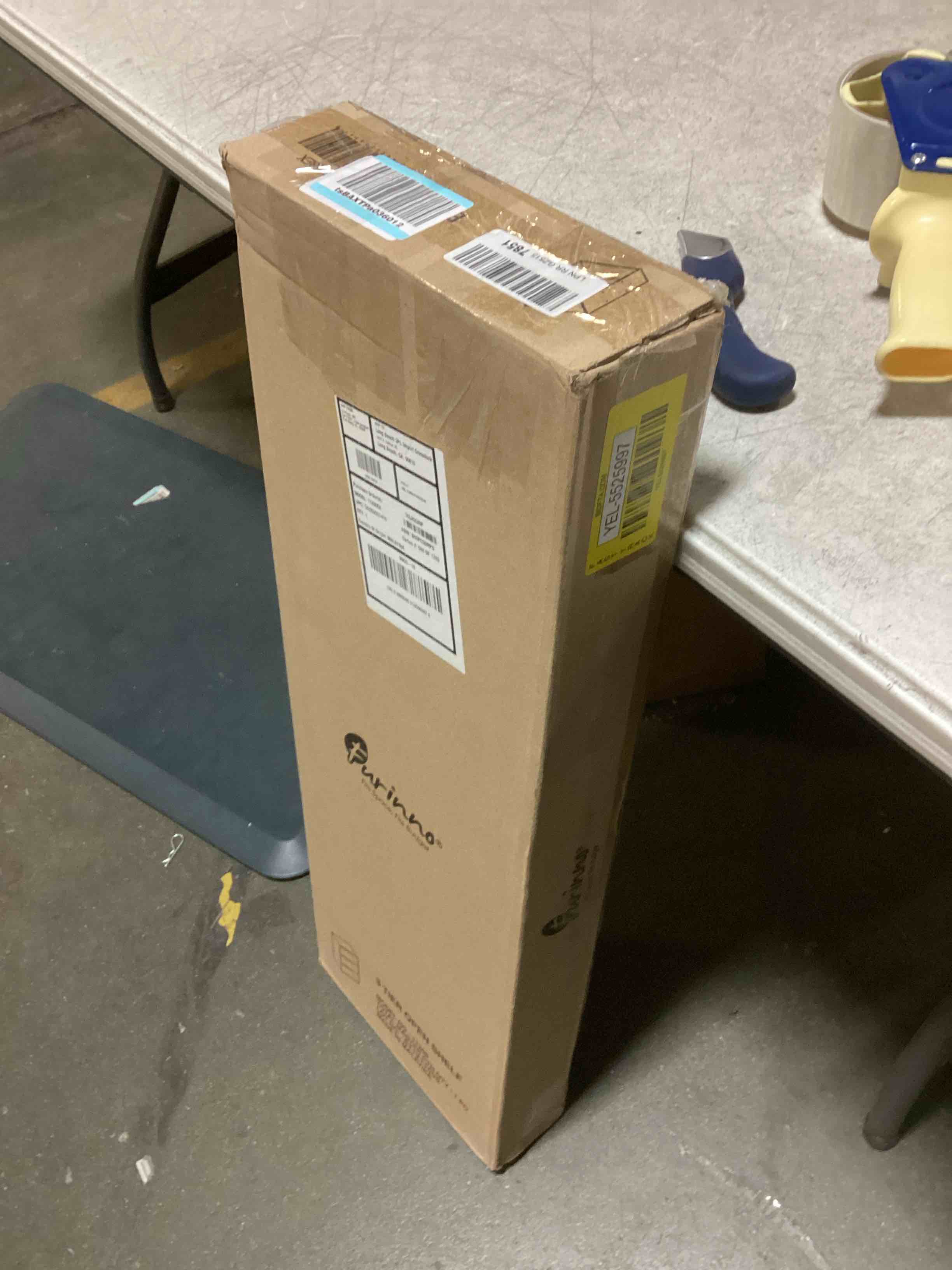 https://s3.amazonaws.com/lotting-images-prod/bidfta/YEL5525997_1700227196590.jpeg