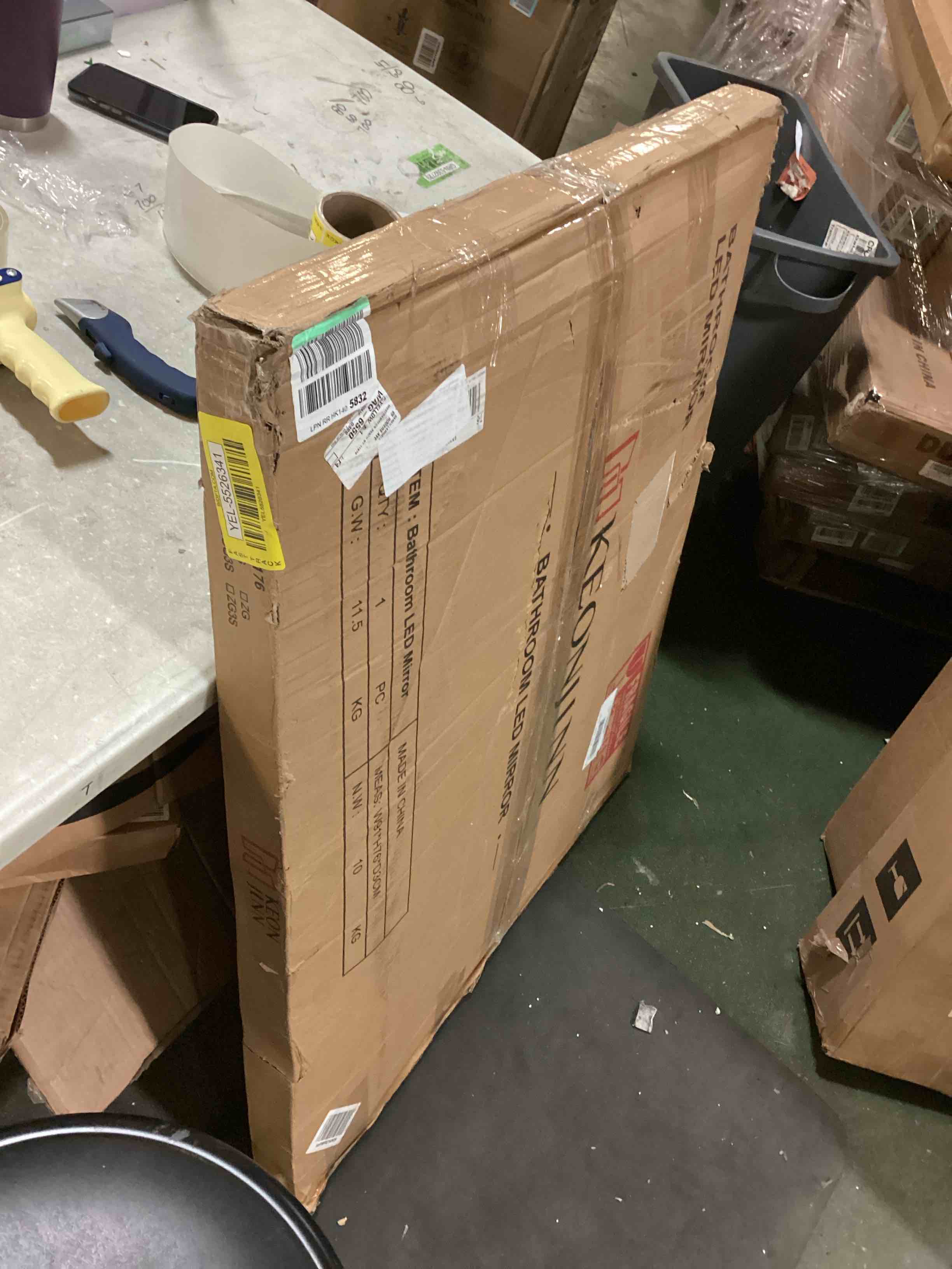 https://s3.amazonaws.com/lotting-images-prod/bidfta/YEL5526341_1700578730572.jpeg