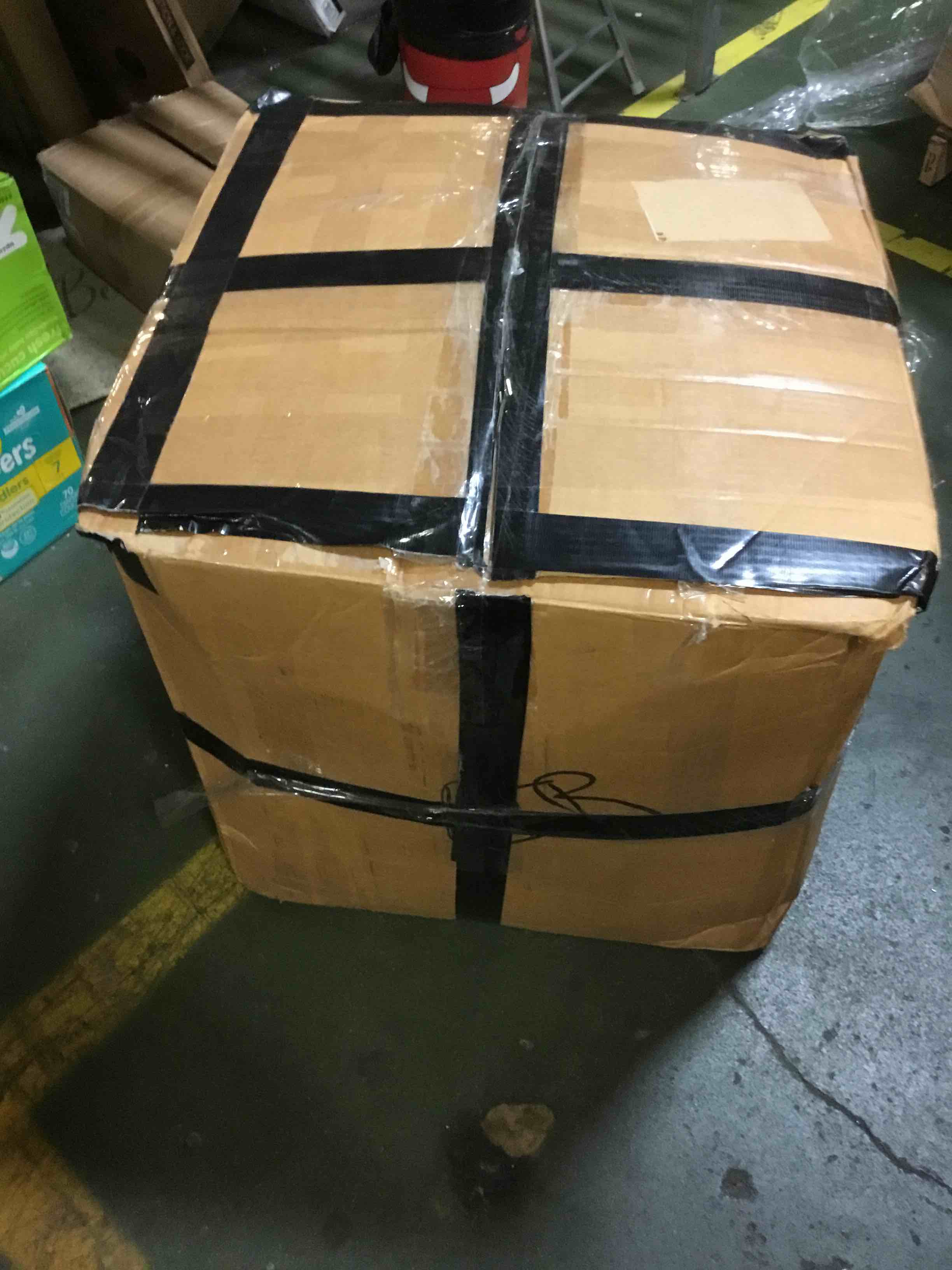 https://s3.amazonaws.com/lotting-images-prod/bidfta/YEL5531199_1695842816936.jpeg