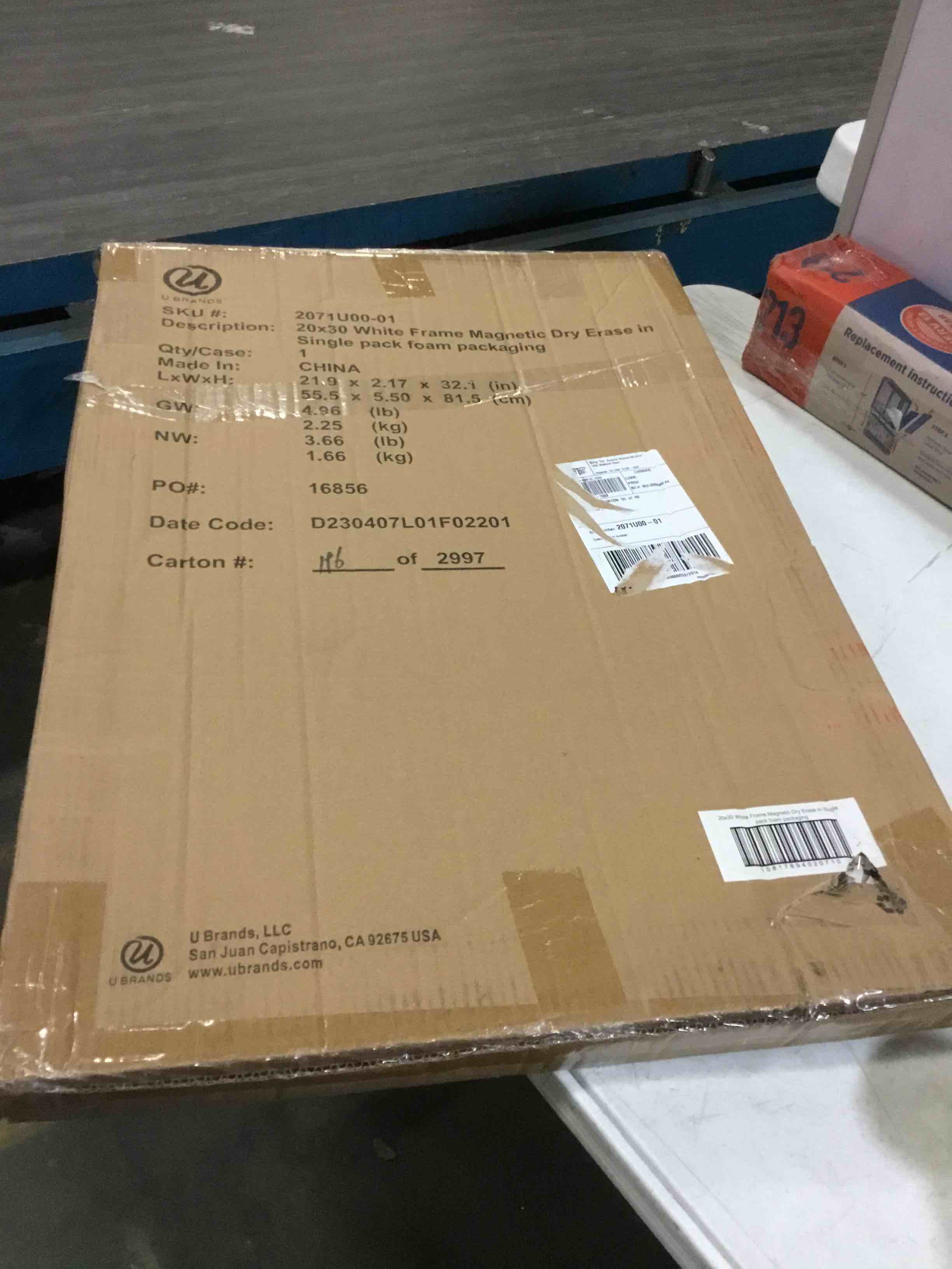https://s3.amazonaws.com/lotting-images-prod/bidfta/YEL5531340_1695931339864.jpeg