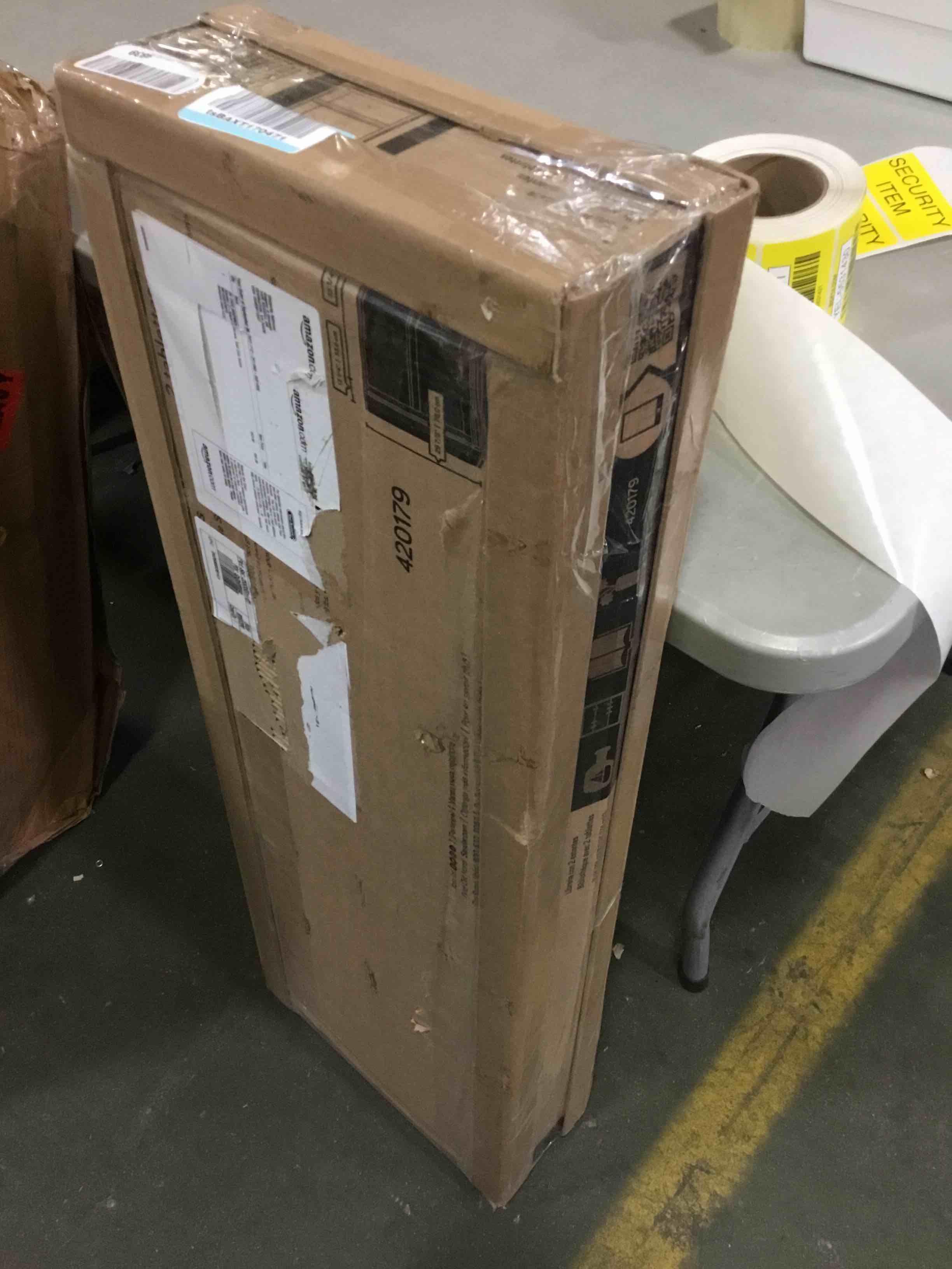 https://s3.amazonaws.com/lotting-images-prod/bidfta/YEL5531427_1696010157311.jpeg