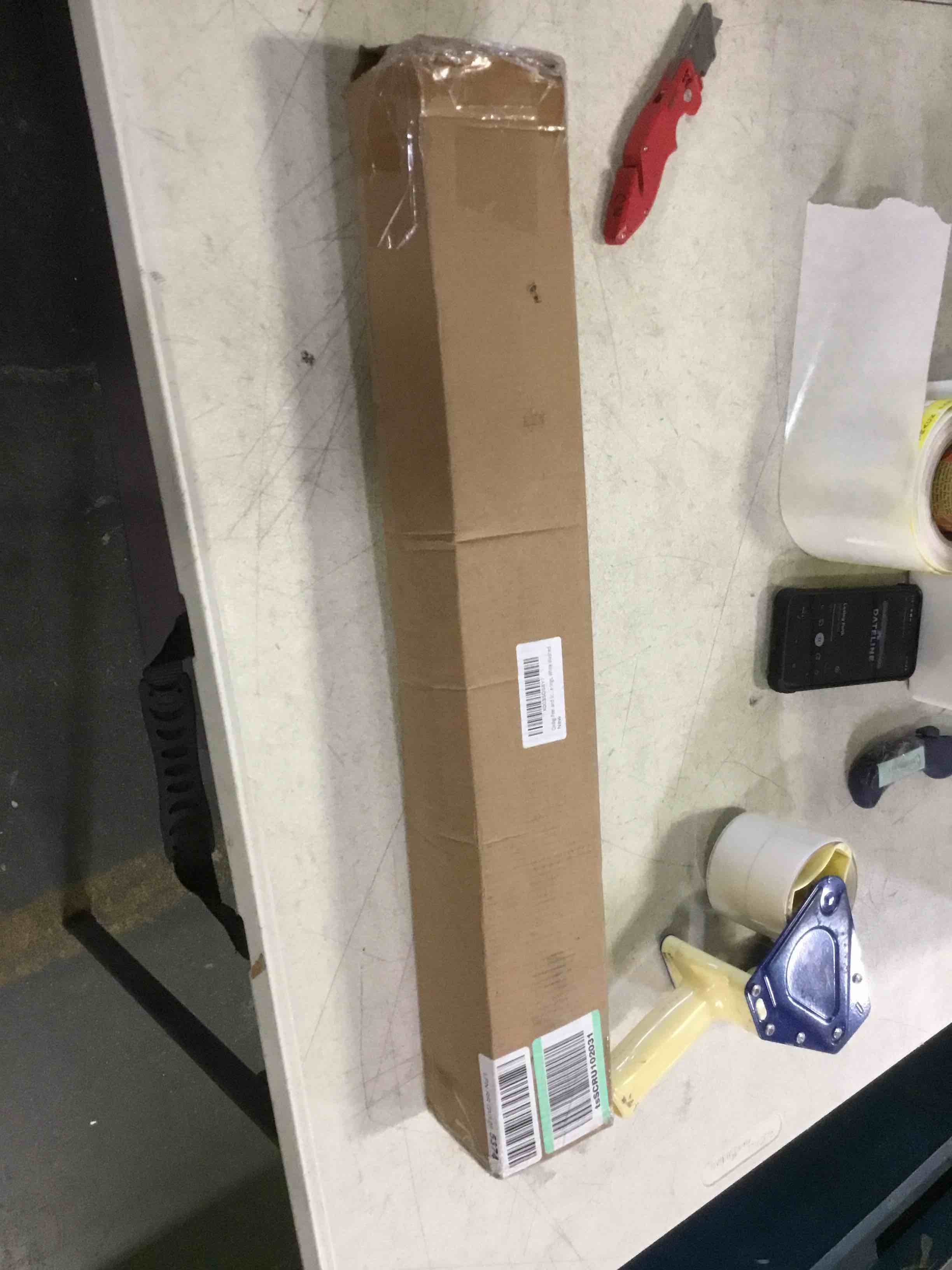 https://s3.amazonaws.com/lotting-images-prod/bidfta/YEL5531681_1696353539450.jpeg