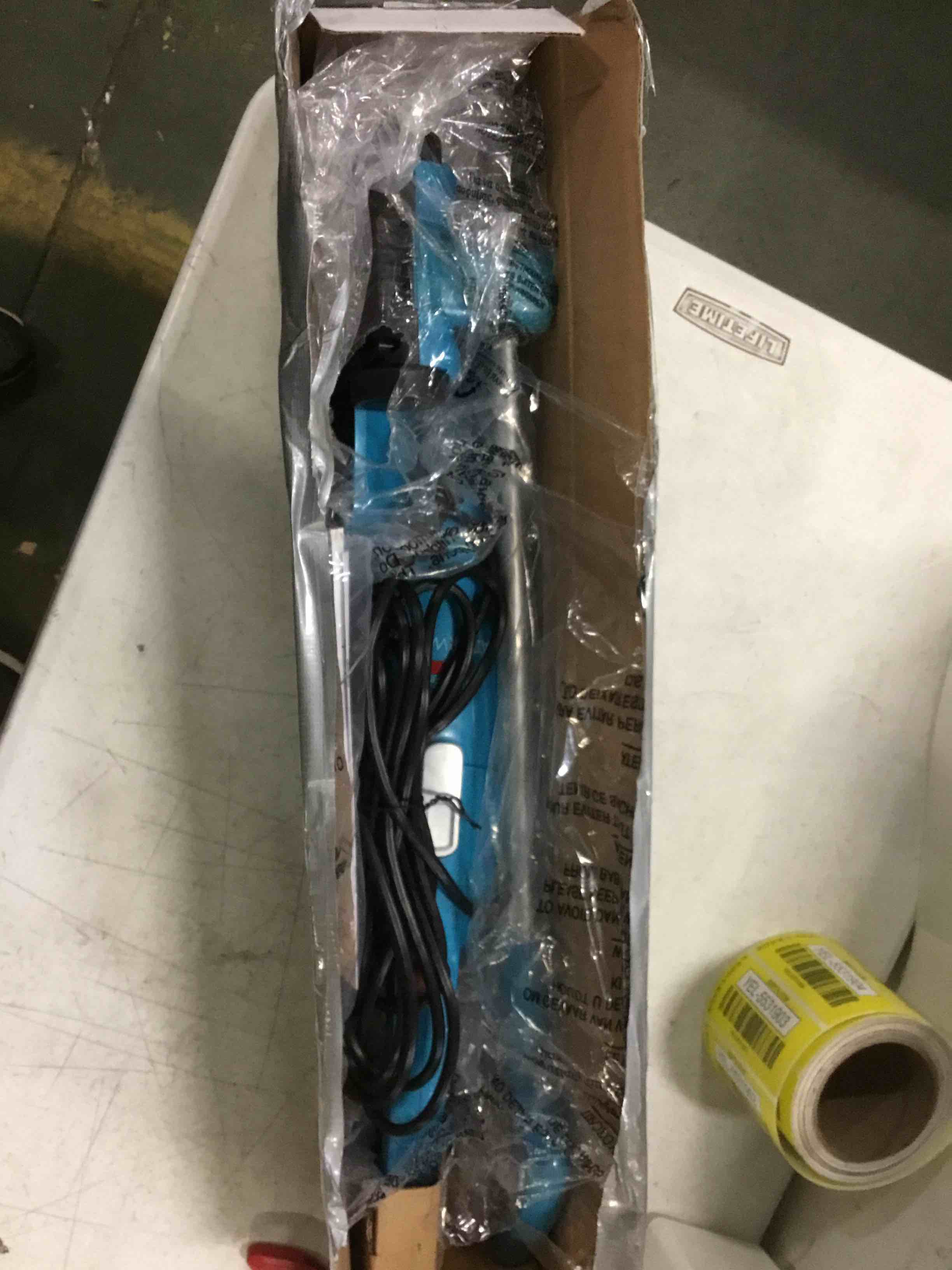 https://s3.amazonaws.com/lotting-images-prod/bidfta/YEL5531898_1696594870452.jpeg