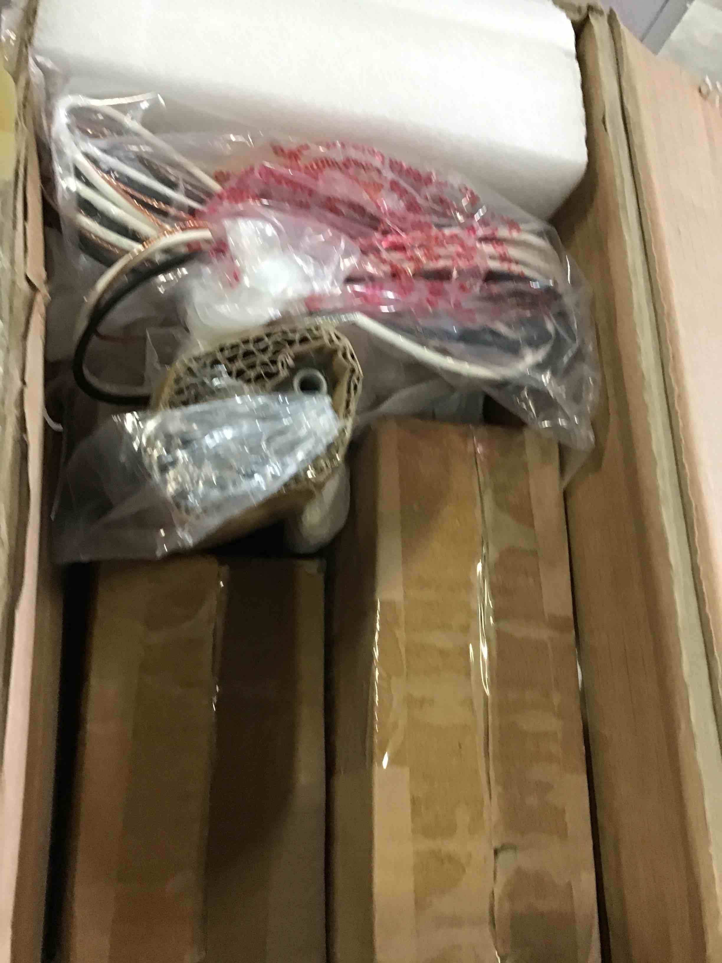 https://s3.amazonaws.com/lotting-images-prod/bidfta/YEL5532629_1695835634903.jpeg