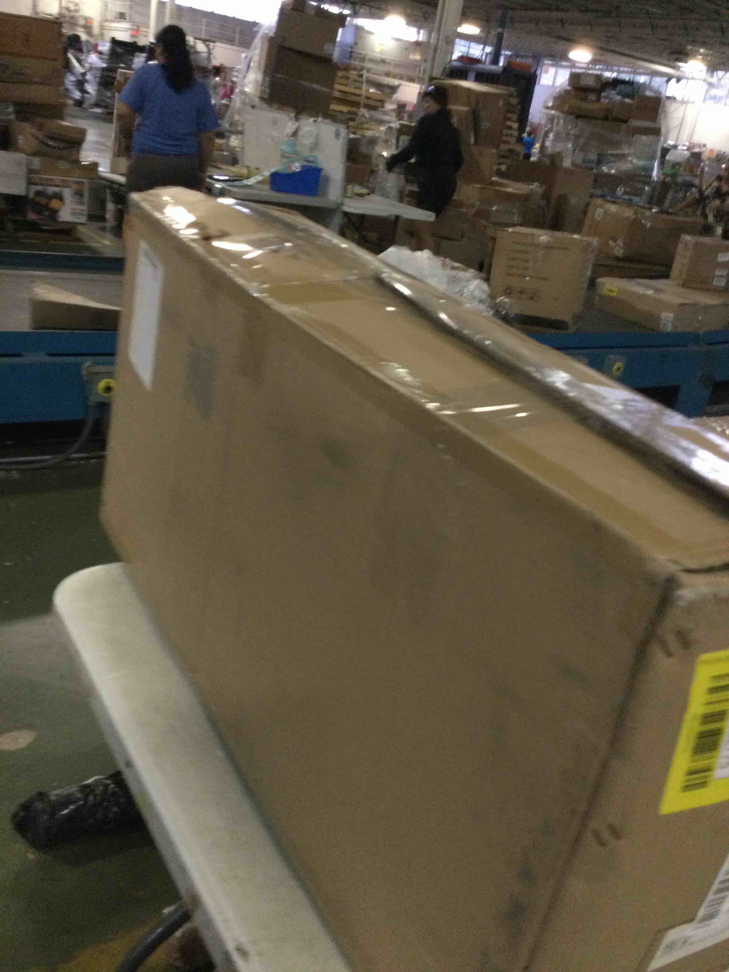 https://s3.amazonaws.com/lotting-images-prod/bidfta/YEL5532776_1695909006348.jpeg