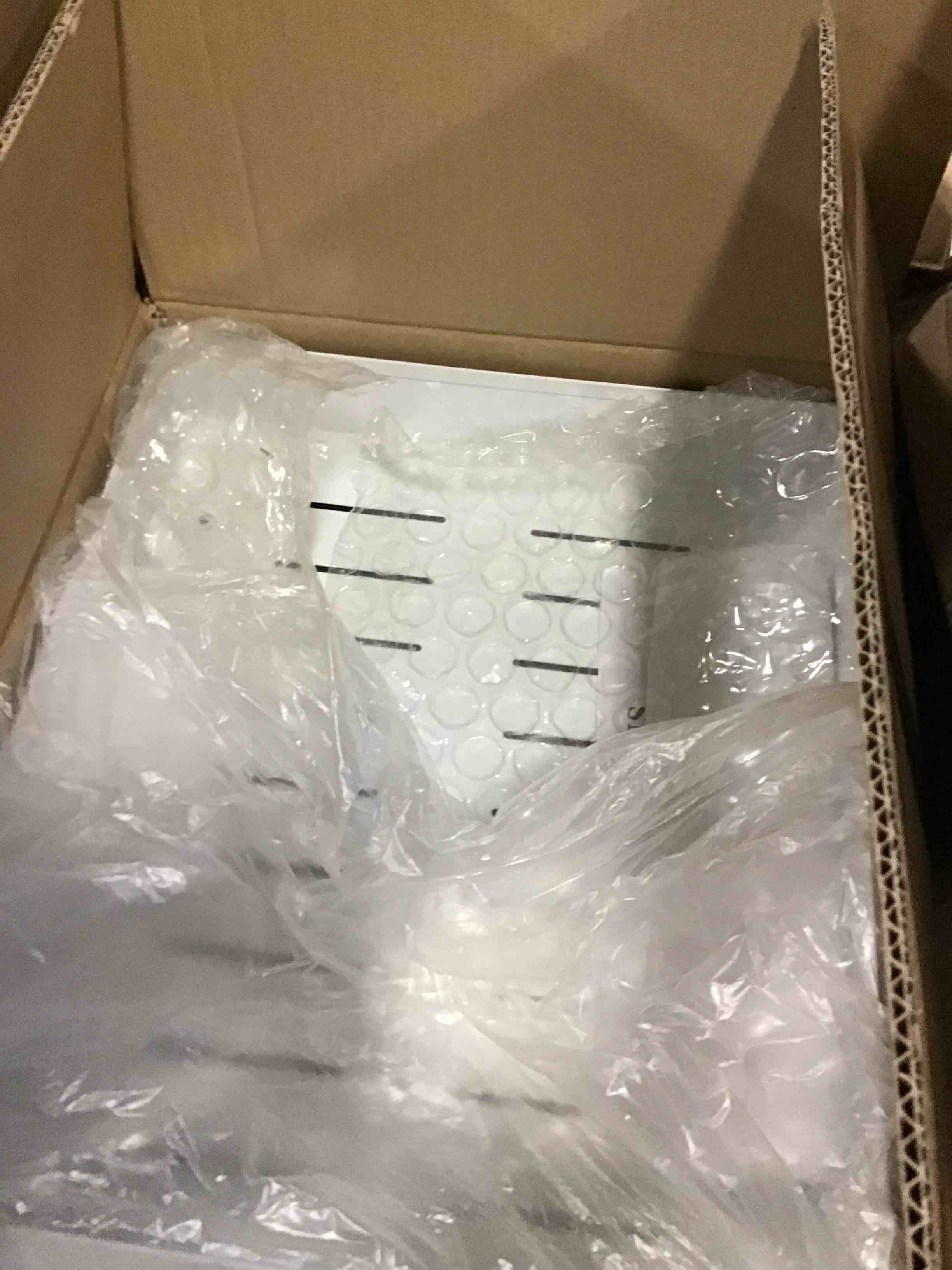 https://s3.amazonaws.com/lotting-images-prod/bidfta/YEL5533356_1696421369821.jpeg
