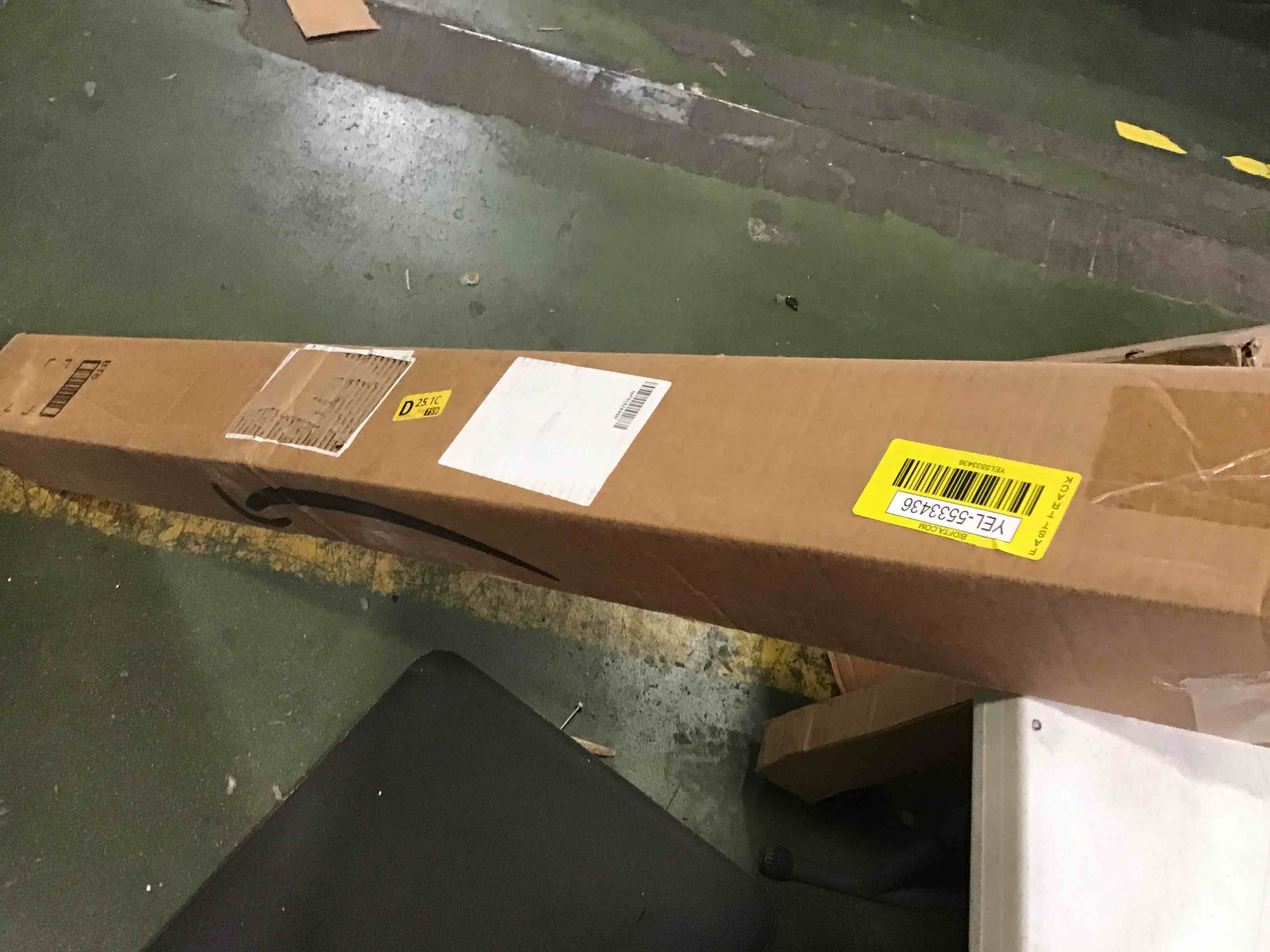 https://s3.amazonaws.com/lotting-images-prod/bidfta/YEL5533436_1696434444945.jpeg