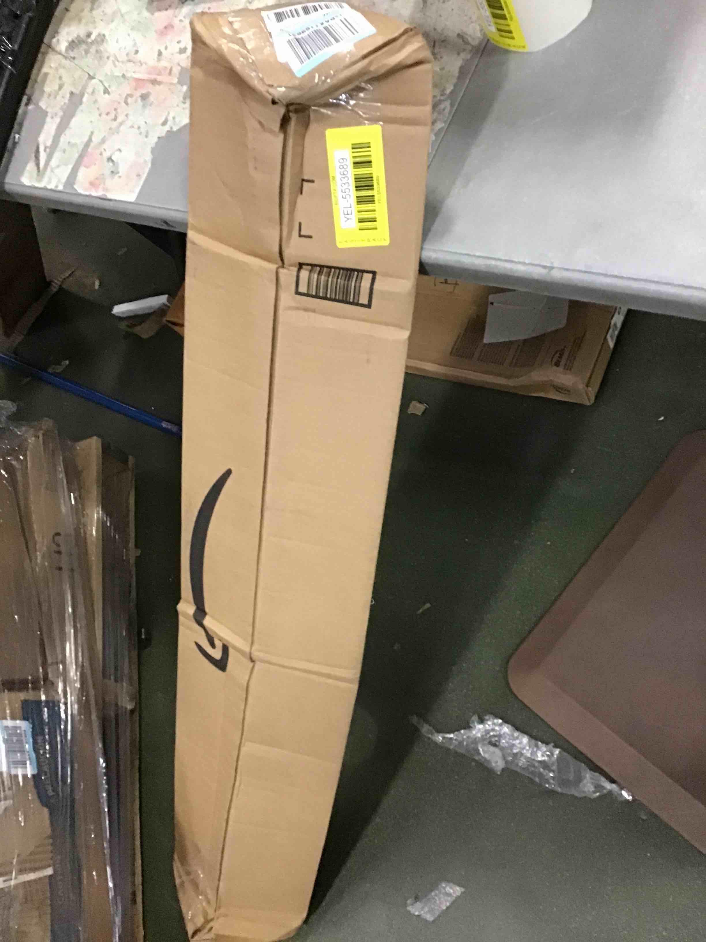 https://s3.amazonaws.com/lotting-images-prod/bidfta/YEL5533689_1696536729096.jpeg