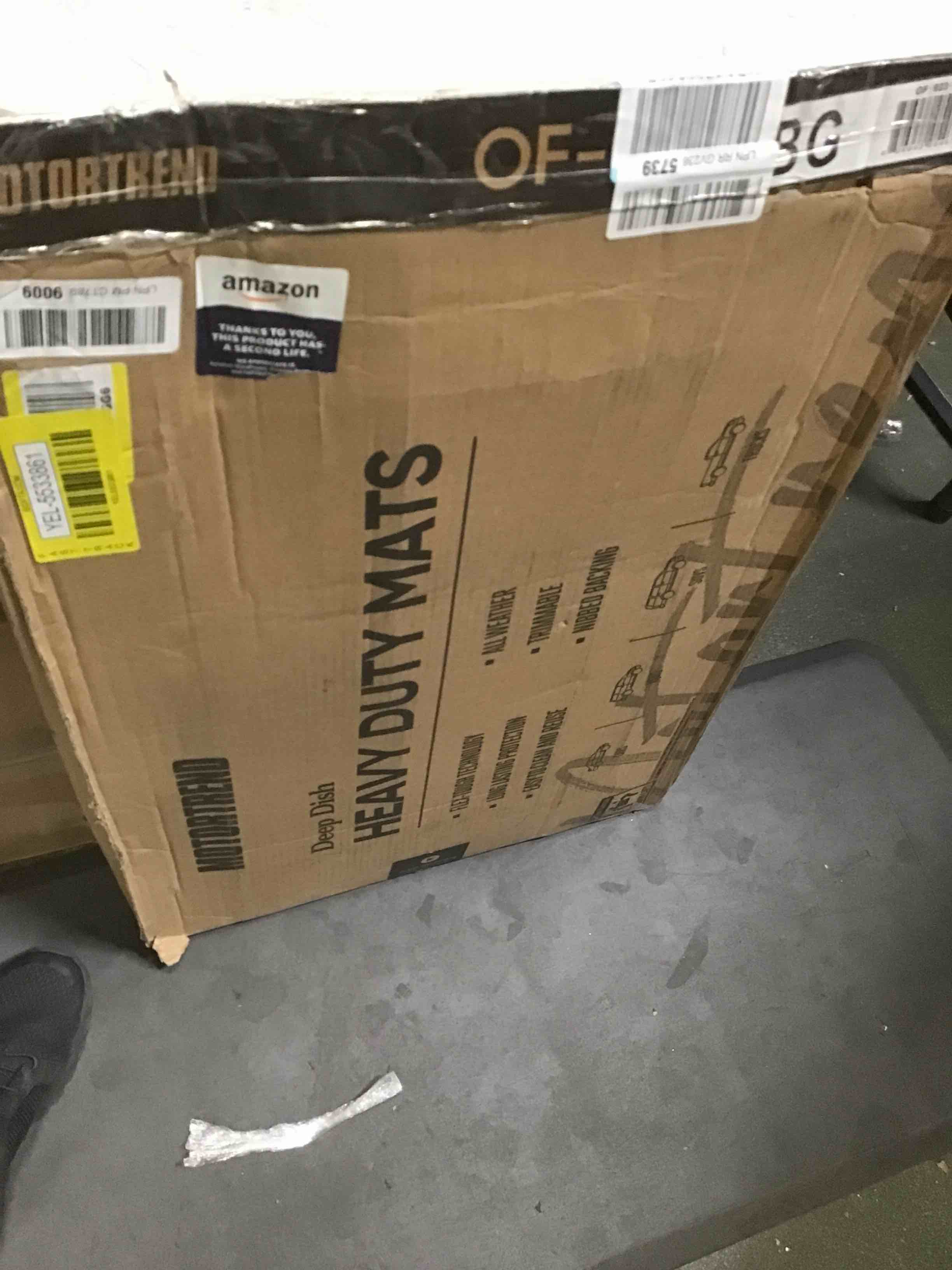 https://s3.amazonaws.com/lotting-images-prod/bidfta/YEL5533861_1696620627743.jpeg