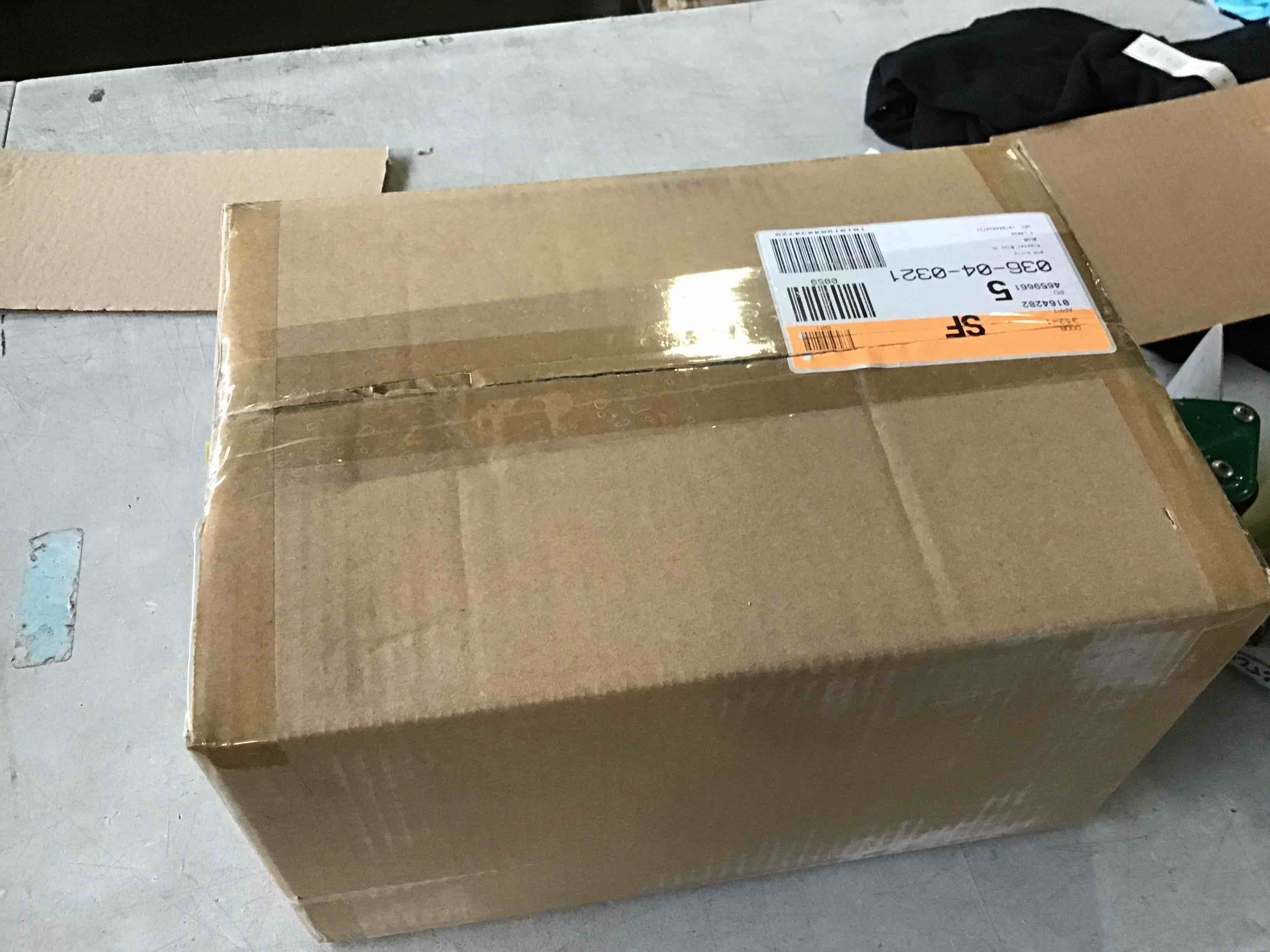 https://s3.amazonaws.com/lotting-images-prod/bidfta/YEL5533946_1695656393912.jpeg