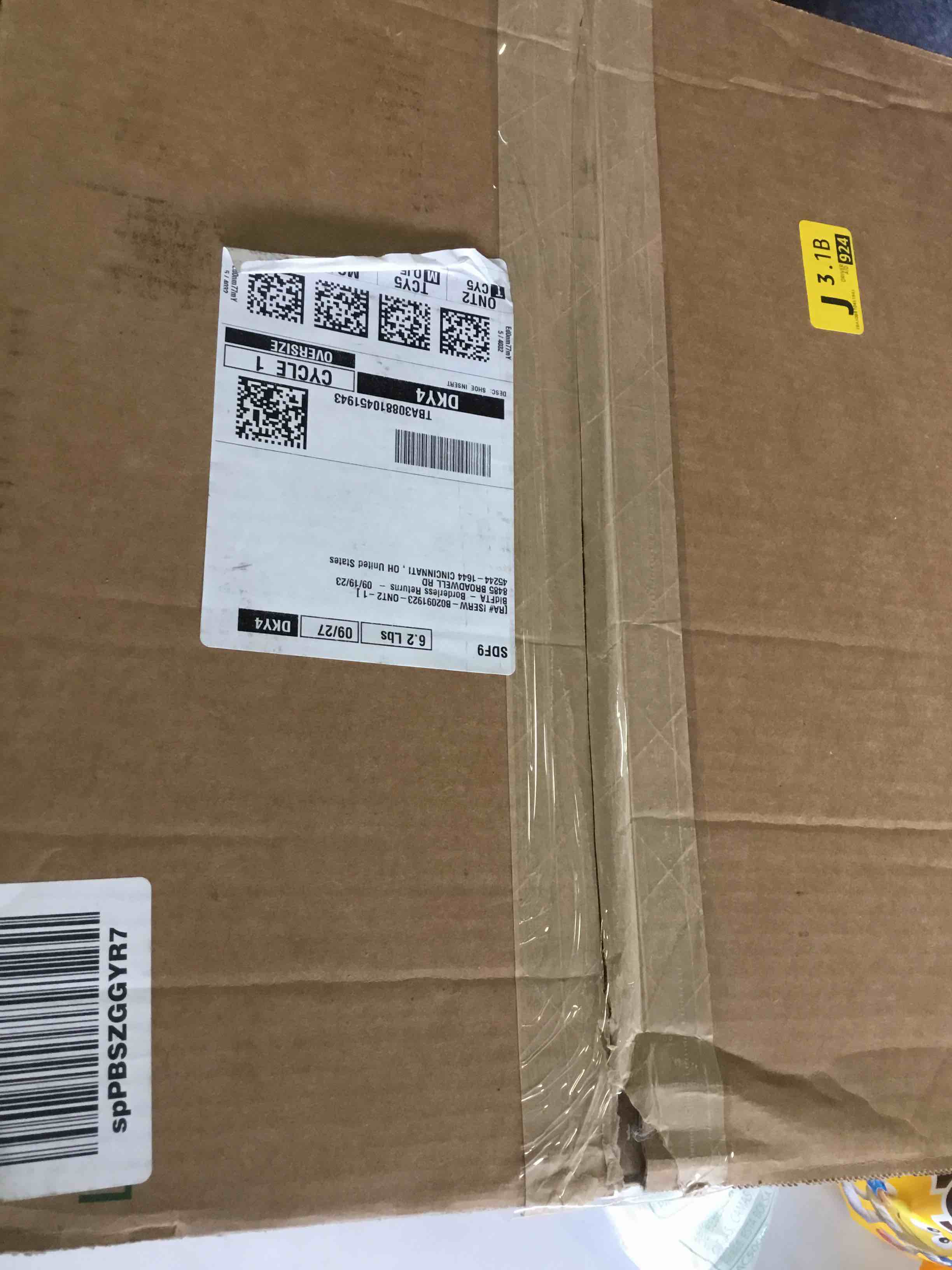 https://s3.amazonaws.com/lotting-images-prod/bidfta/YEL5535052_1695843328347.jpeg