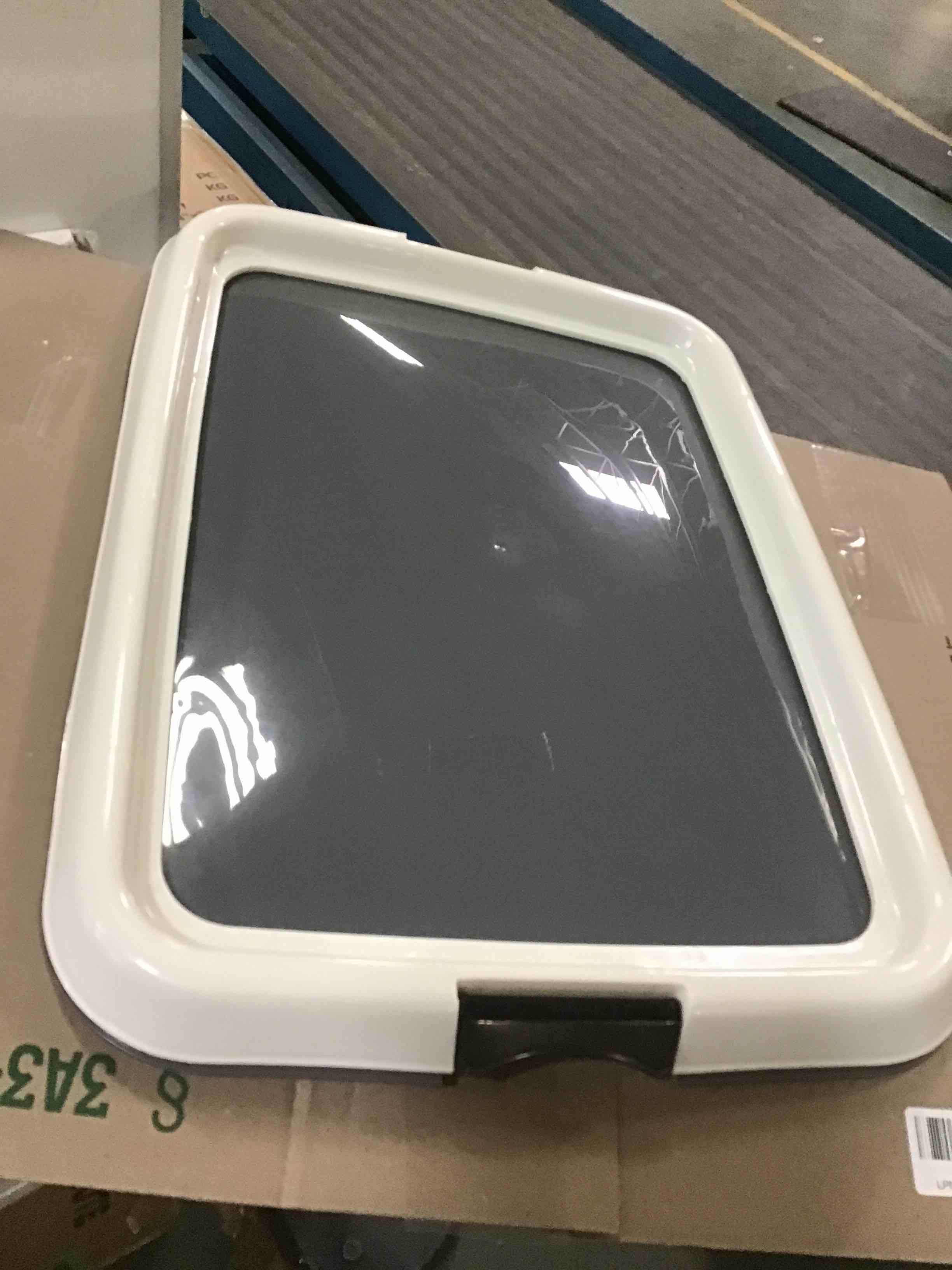 https://s3.amazonaws.com/lotting-images-prod/bidfta/YEL5535462_1695400284867.jpeg