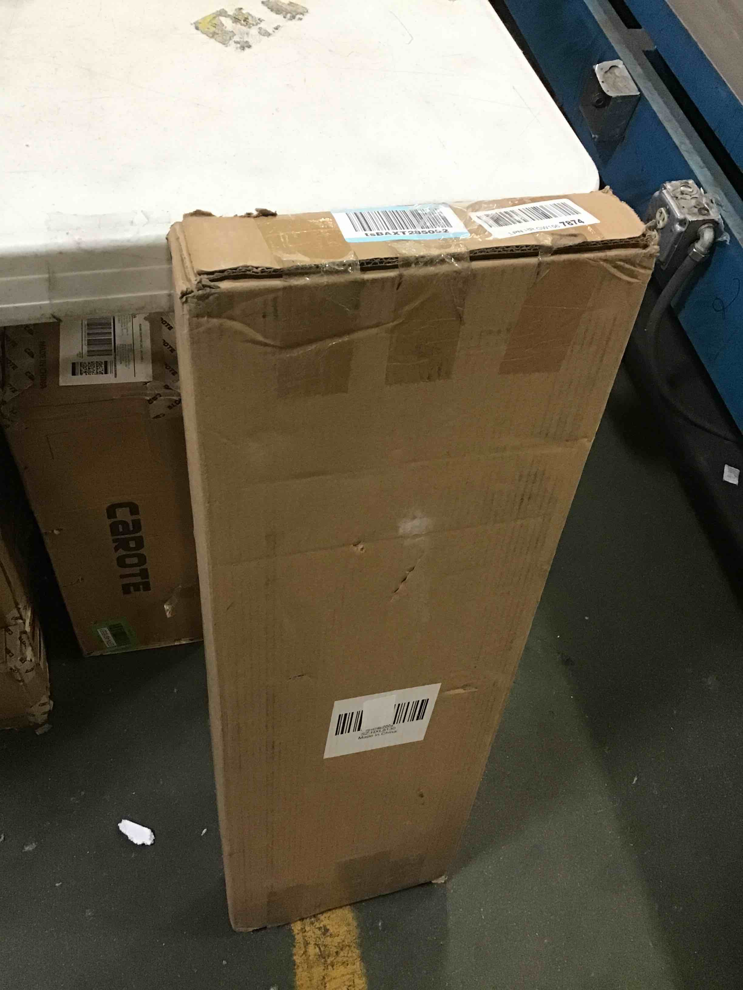 https://s3.amazonaws.com/lotting-images-prod/bidfta/YEL5535480_1695404577382.jpeg