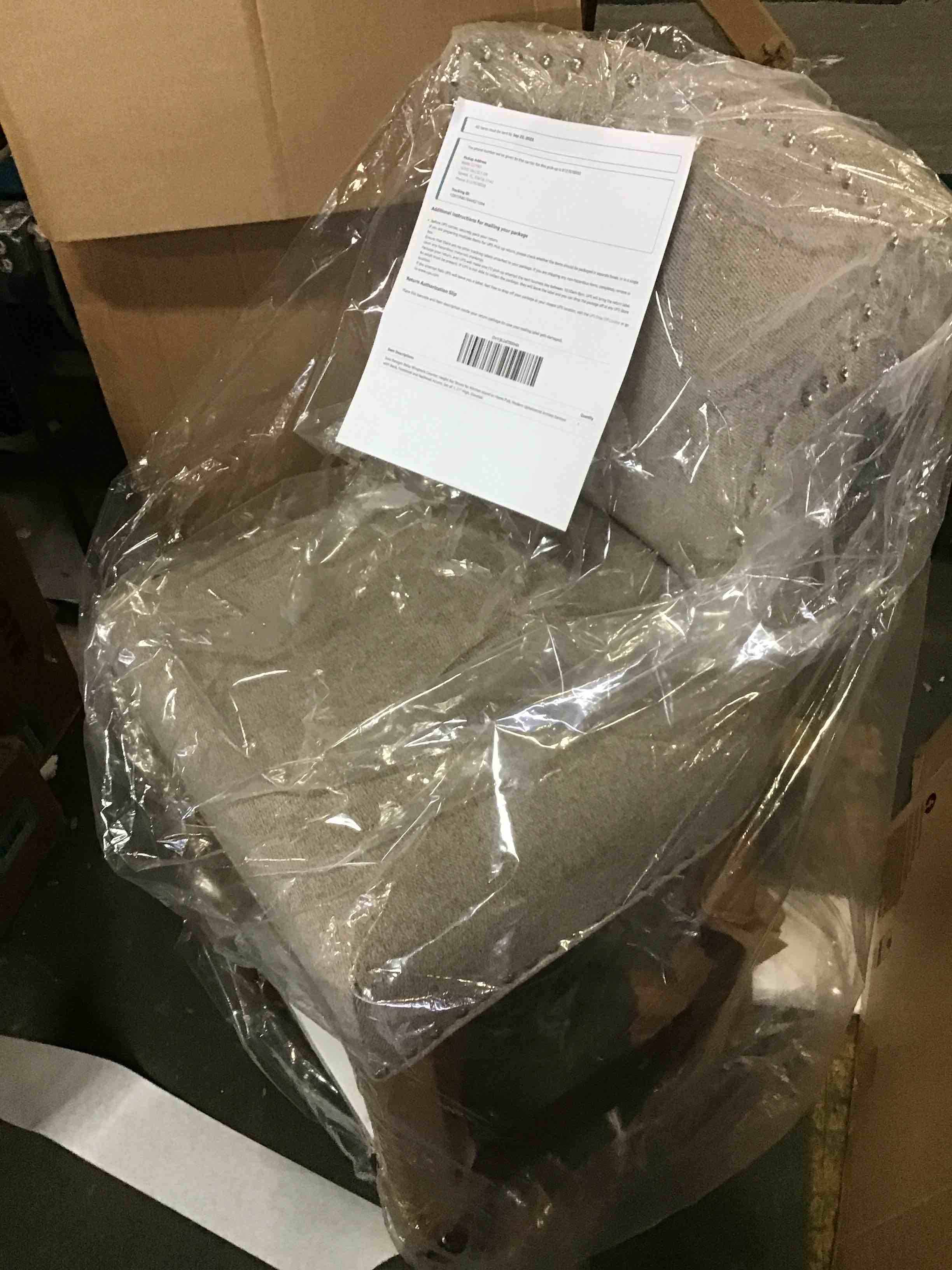 https://s3.amazonaws.com/lotting-images-prod/bidfta/YEL5535491_1695406240886.jpeg