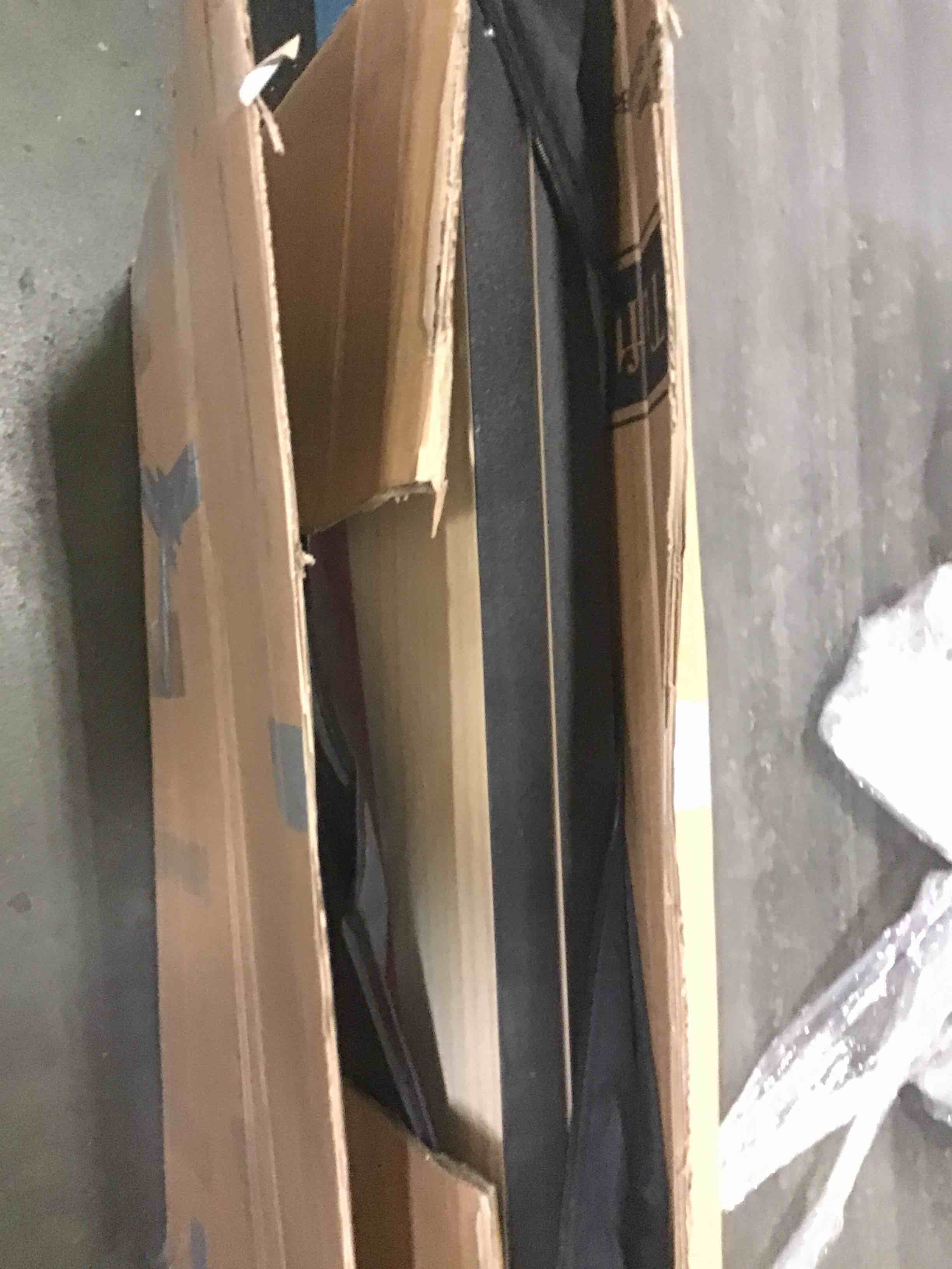 https://s3.amazonaws.com/lotting-images-prod/bidfta/YEL5535774_1695672261497.jpeg