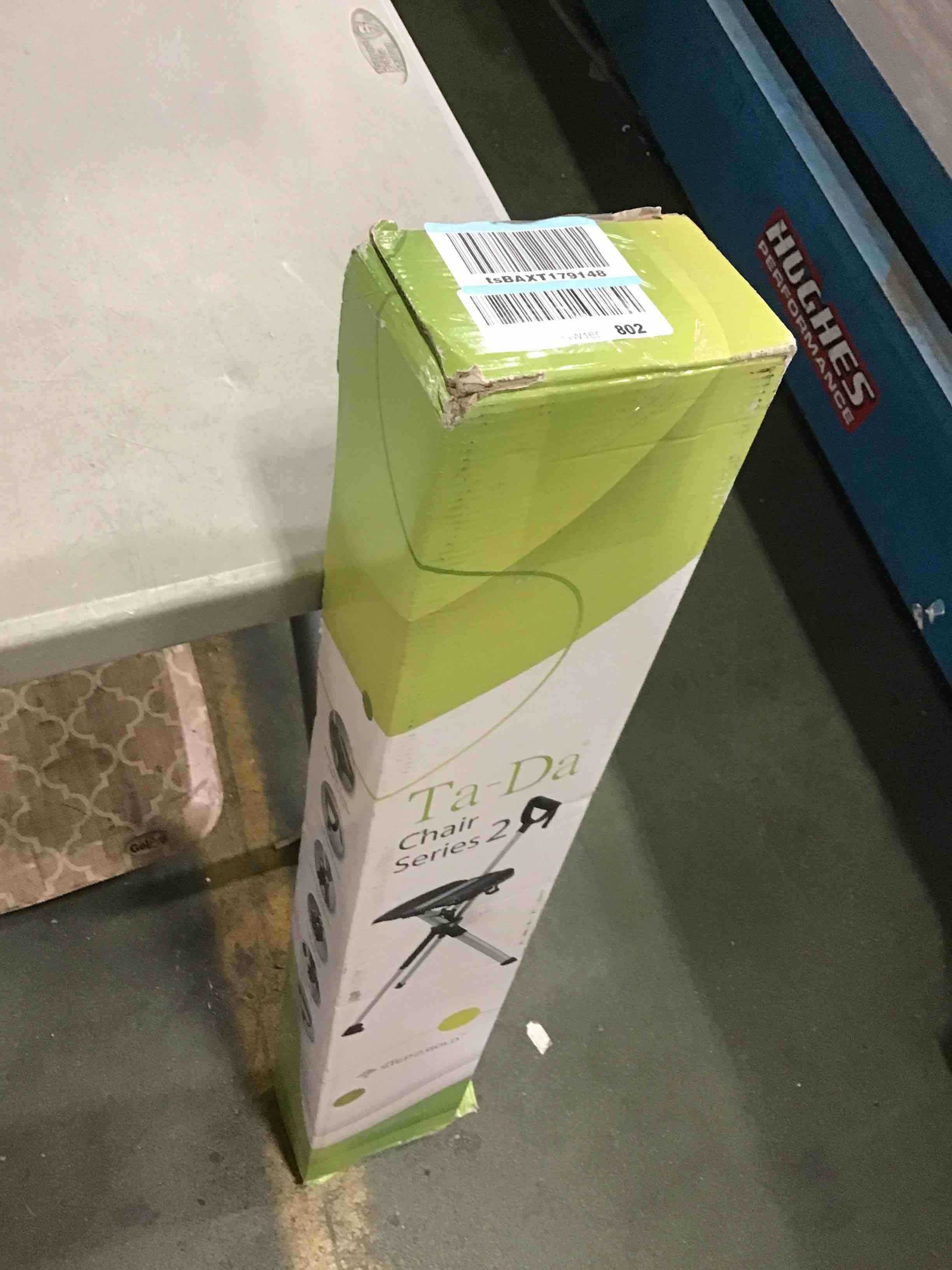 https://s3.amazonaws.com/lotting-images-prod/bidfta/YEL5535986_1695752462335.jpeg