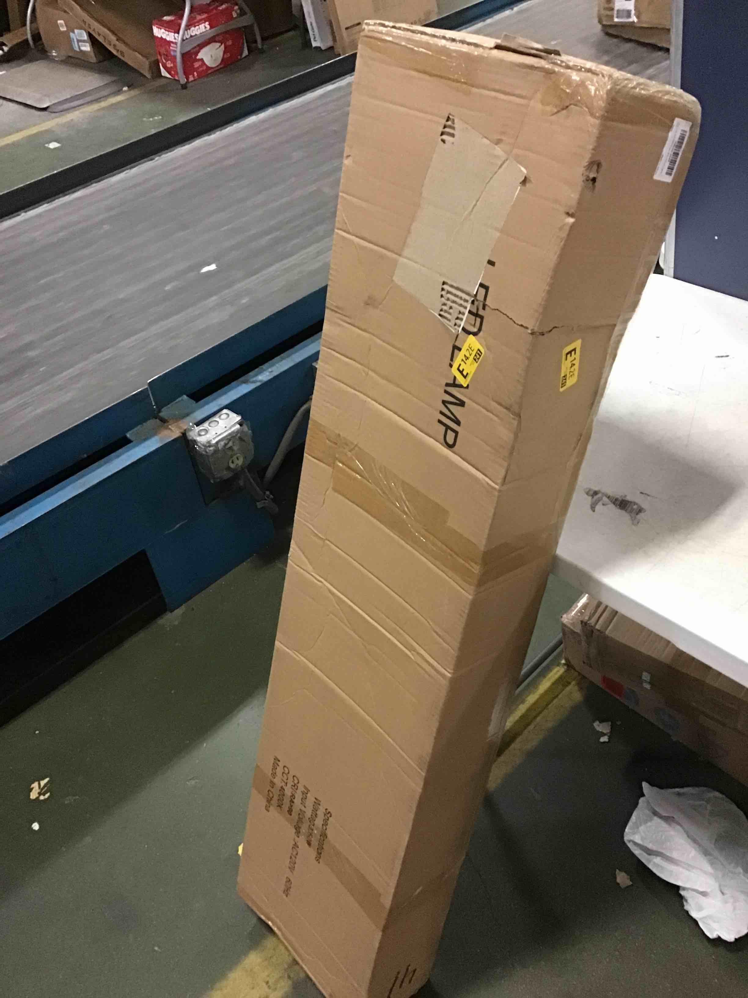https://s3.amazonaws.com/lotting-images-prod/bidfta/YEL5536316_1695989689388.jpeg