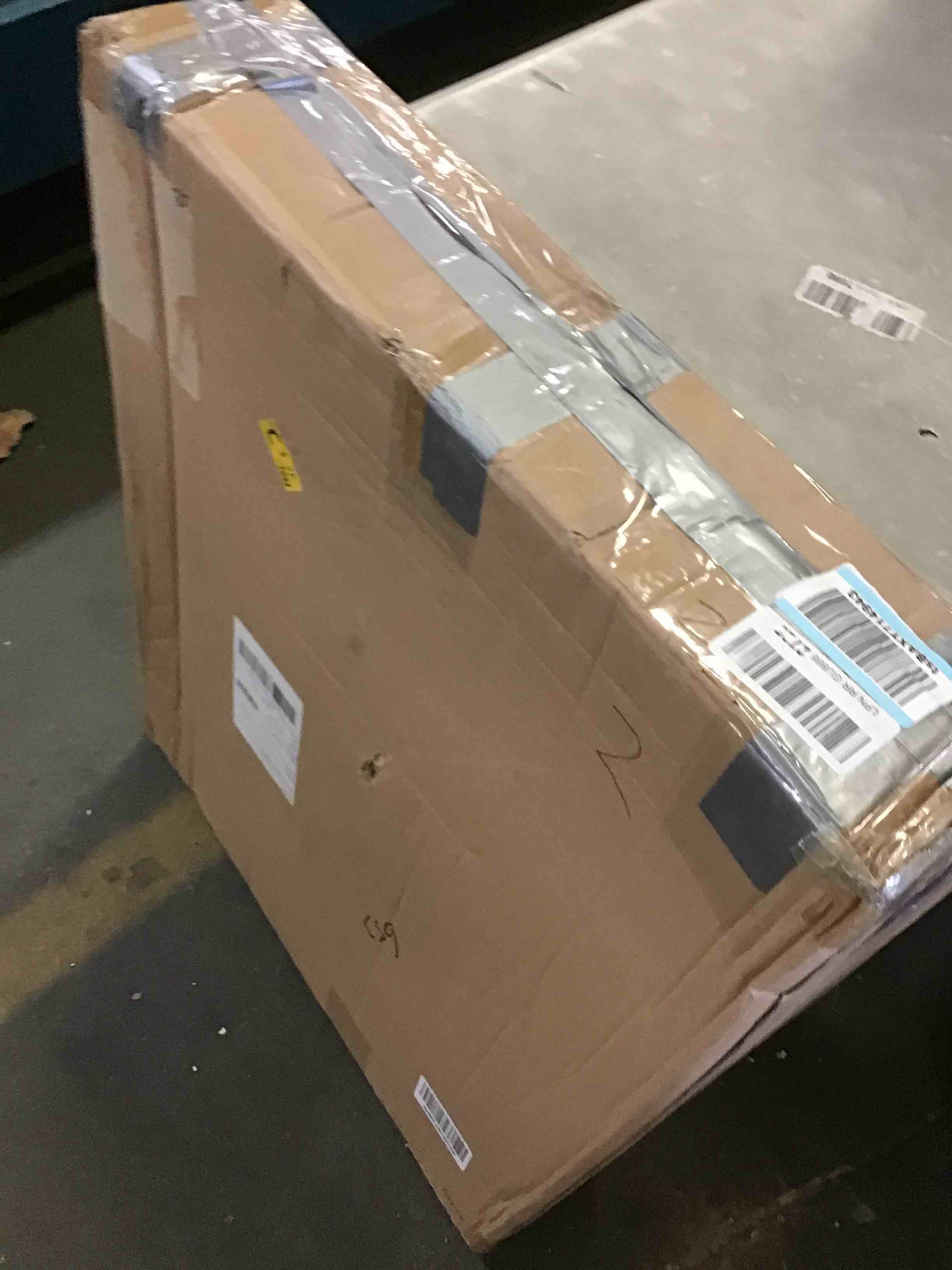 https://s3.amazonaws.com/lotting-images-prod/bidfta/YEL5536575_1696253560682.jpeg