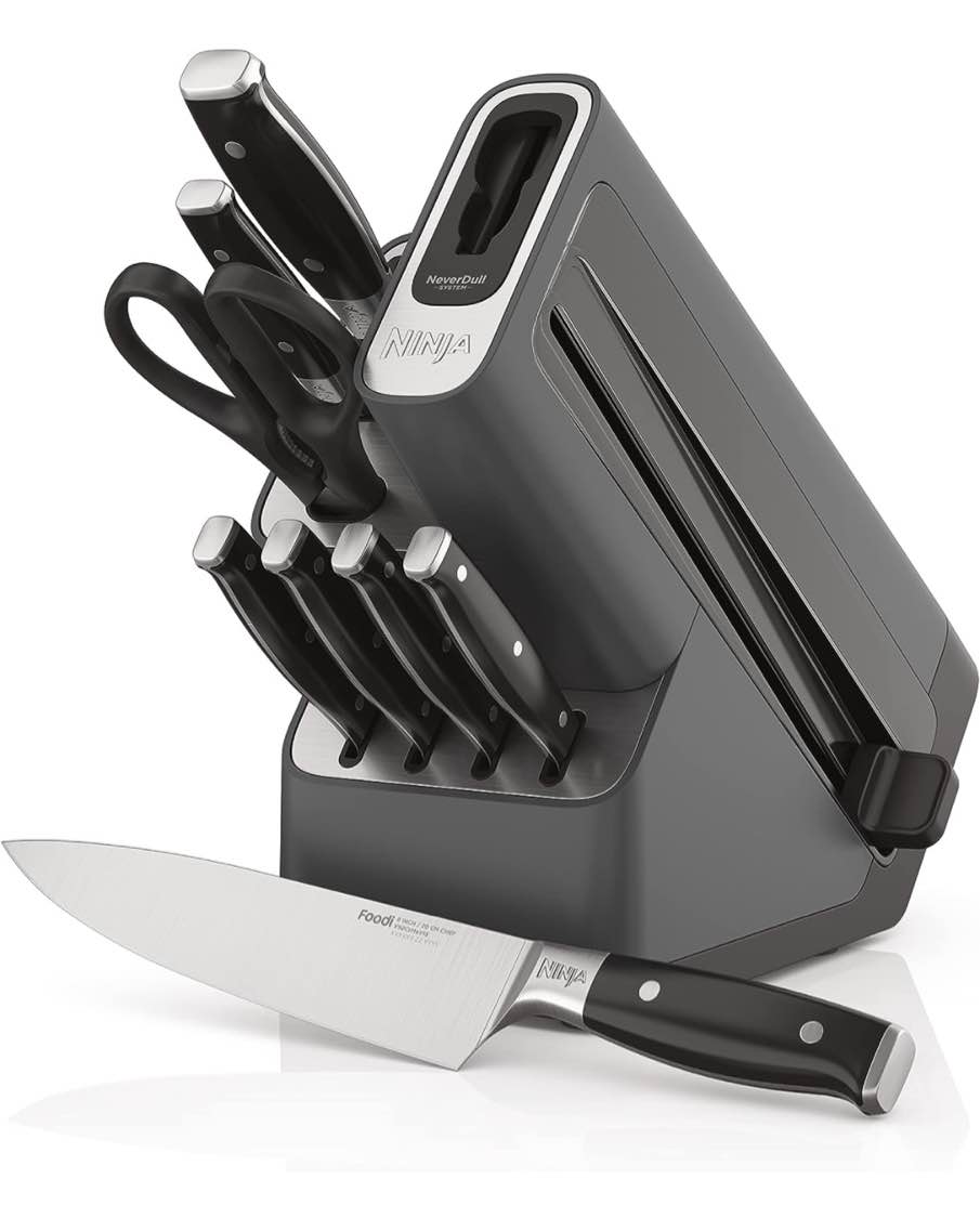 Ninja K32009 Foodi NeverDull Premium Knife System, 9 Piece Knife Block Set with Built-in Sharpener, German Stainless Steel Knives, Black