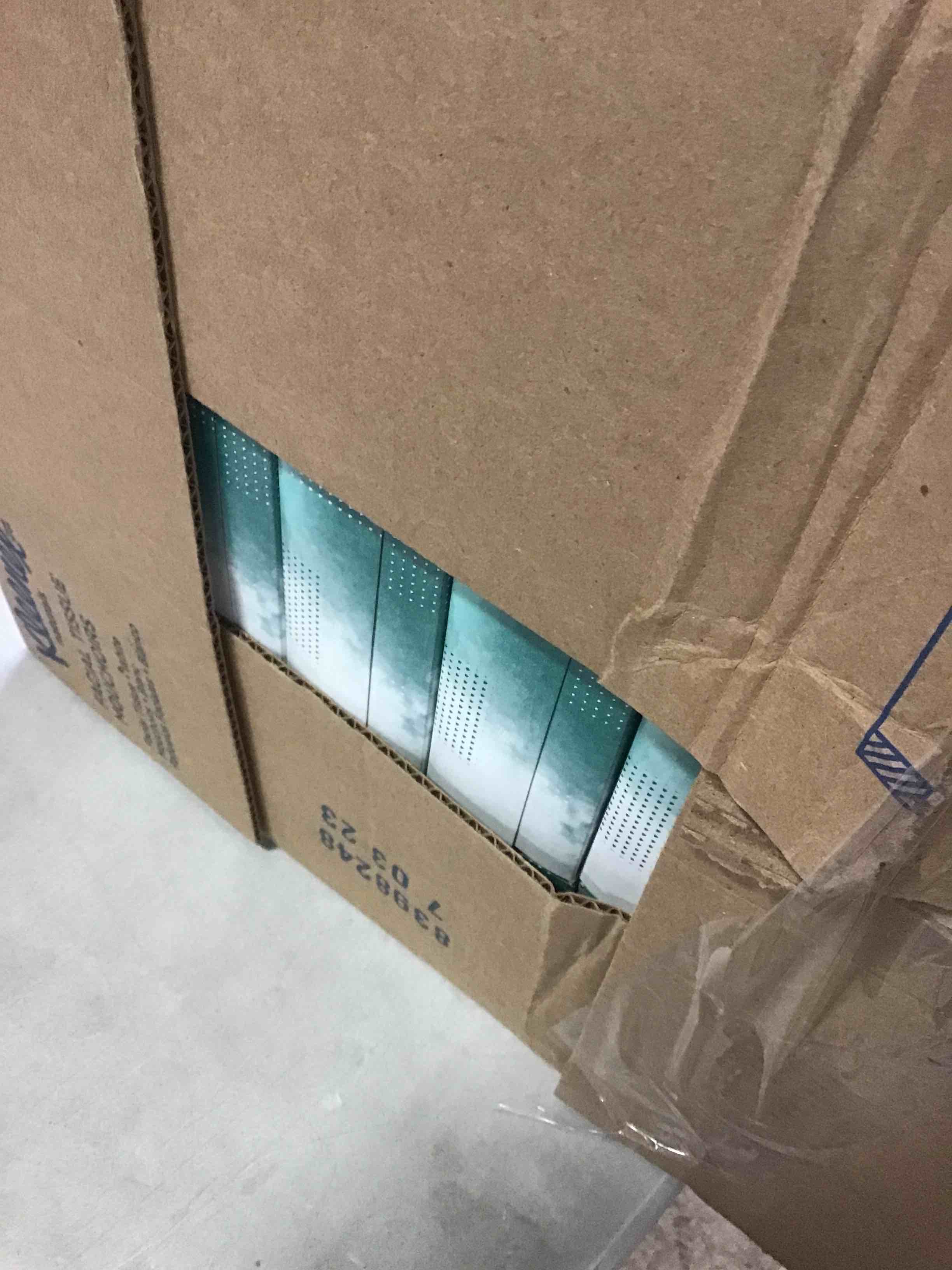 https://s3.amazonaws.com/lotting-images-prod/bidfta/YEL5539180_1695915090776.jpeg